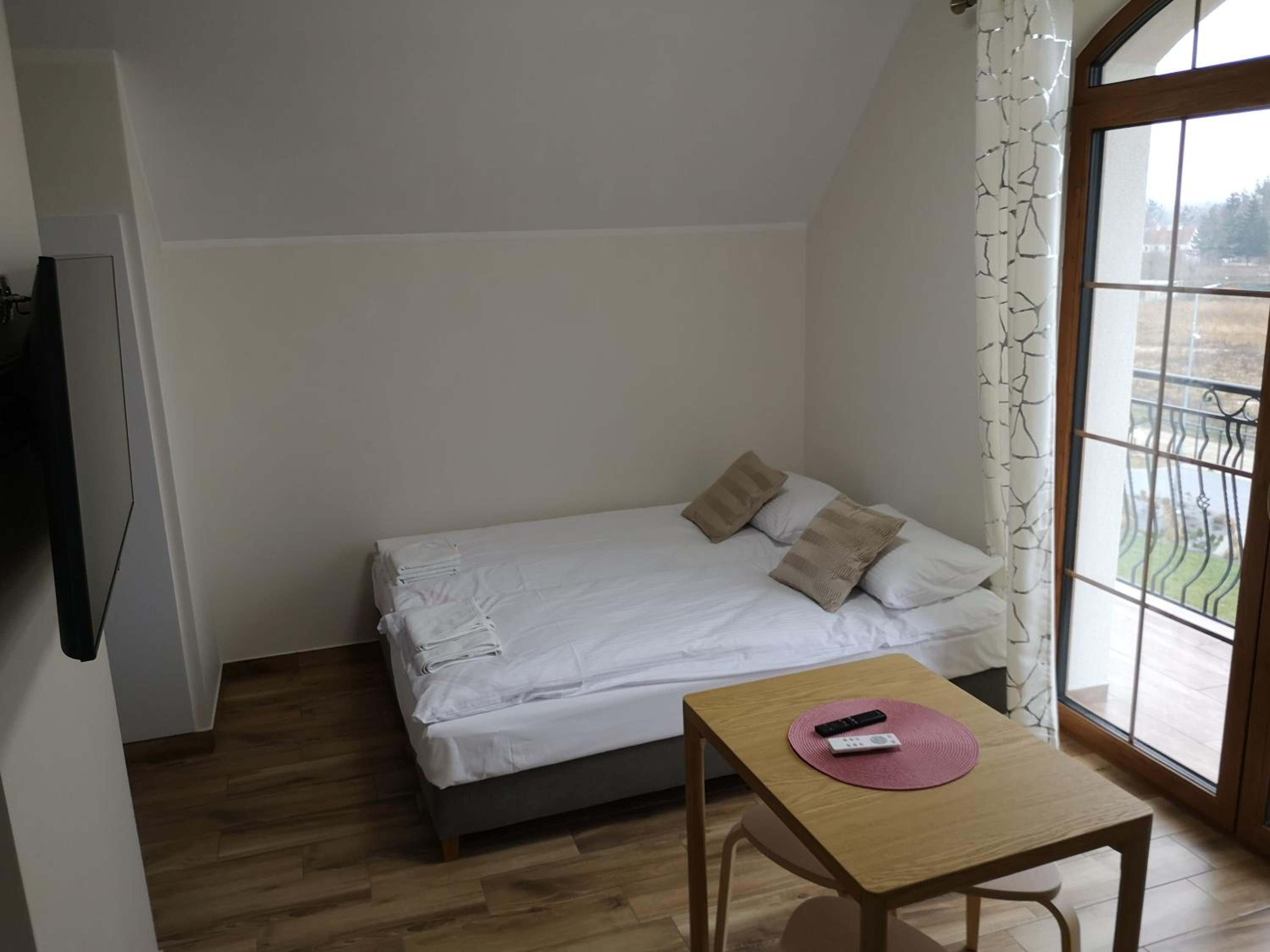 Triple Room with Private Bathroom photo 3