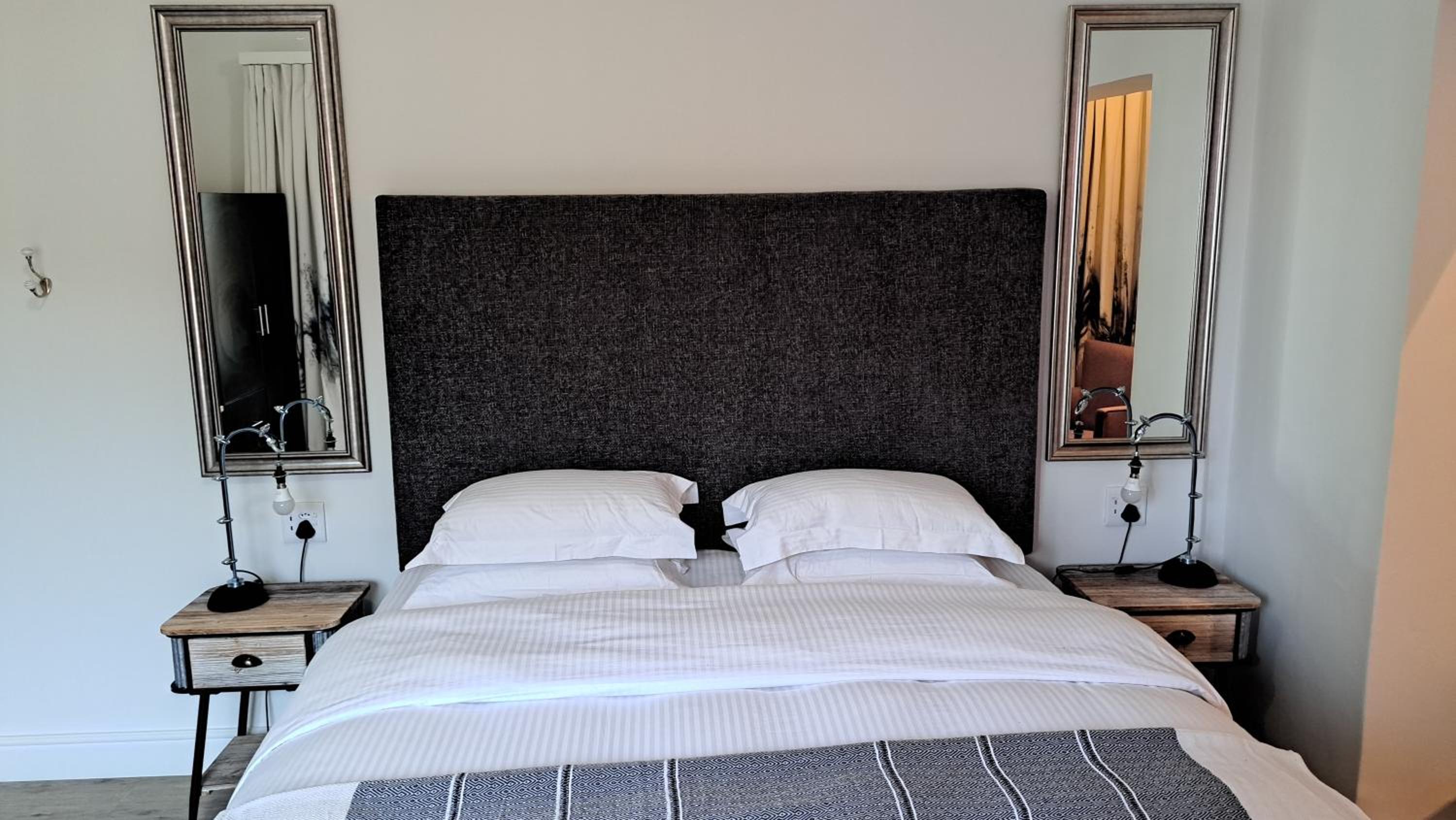 Deluxe Suite with Garden View