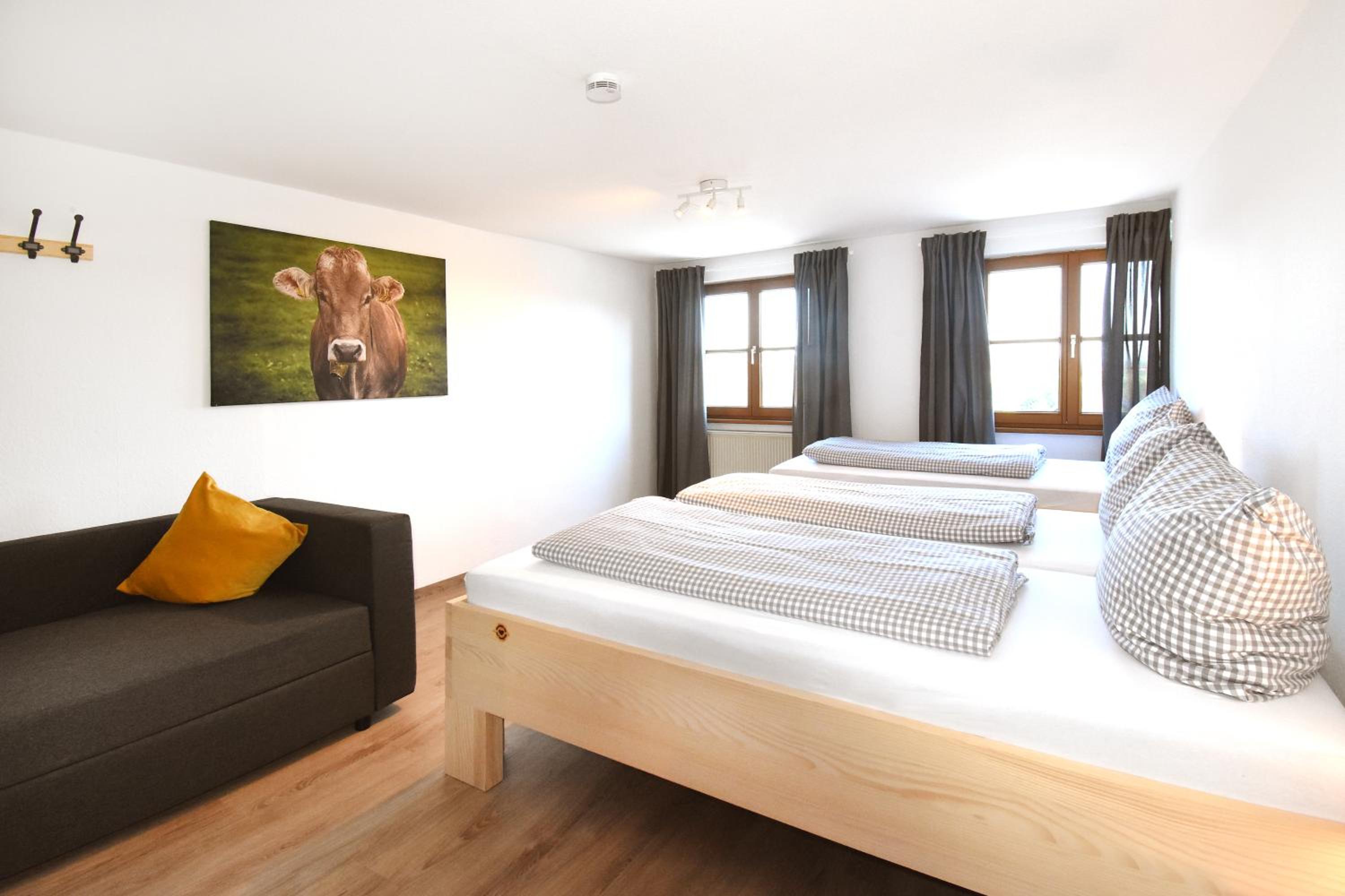 Two-Bedroom Suite - Photo 3