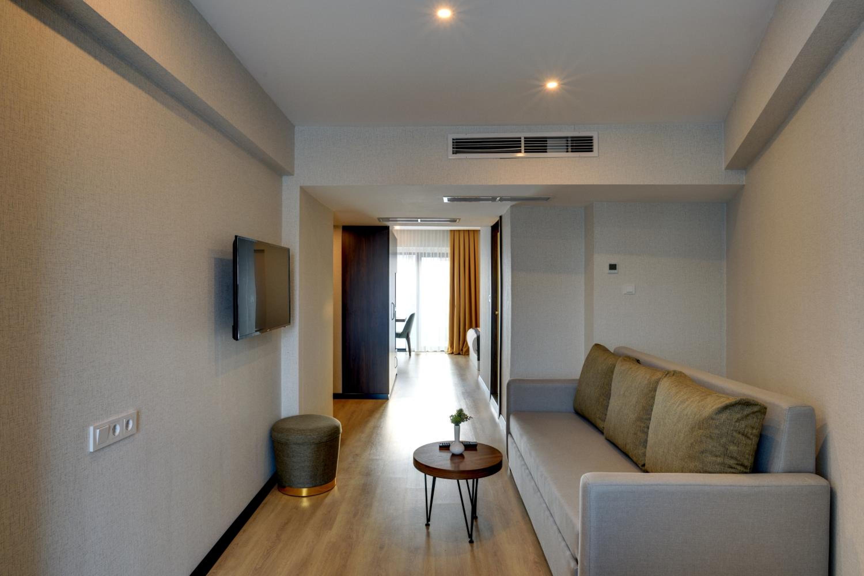 Standard Suite