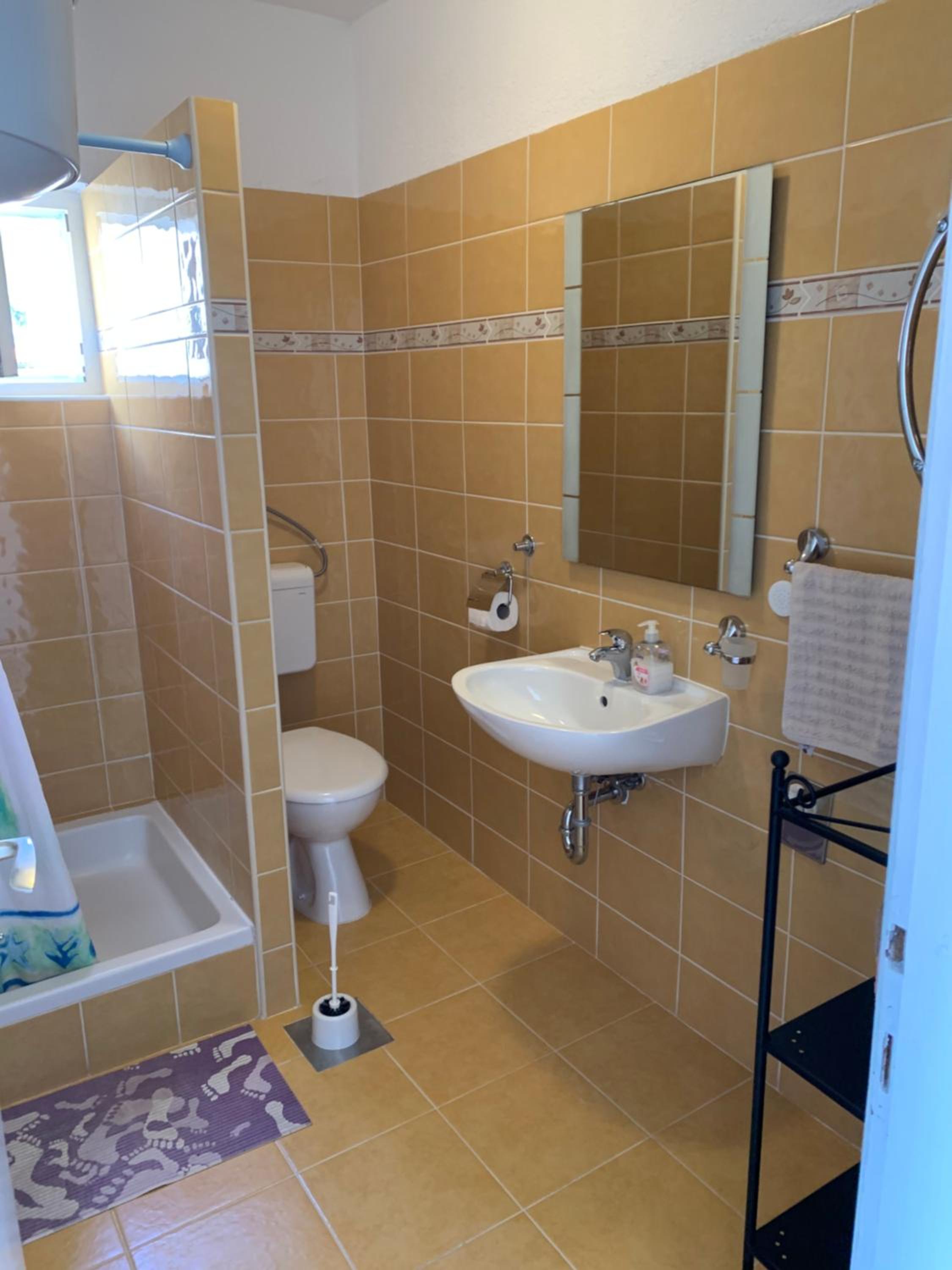 One-Bedroom Apartment with Terrace (3 Adults) - Photo 12