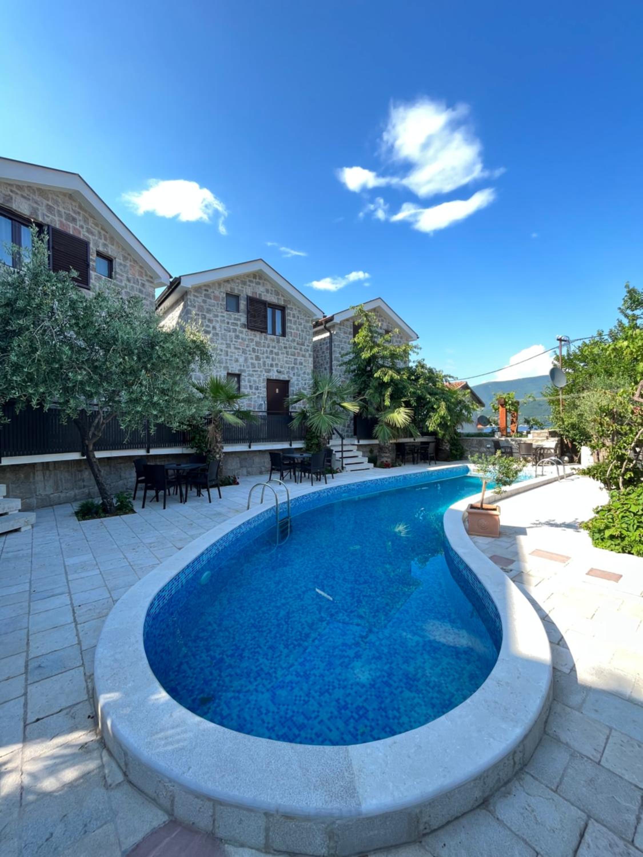 Stone Villa - Photo 2