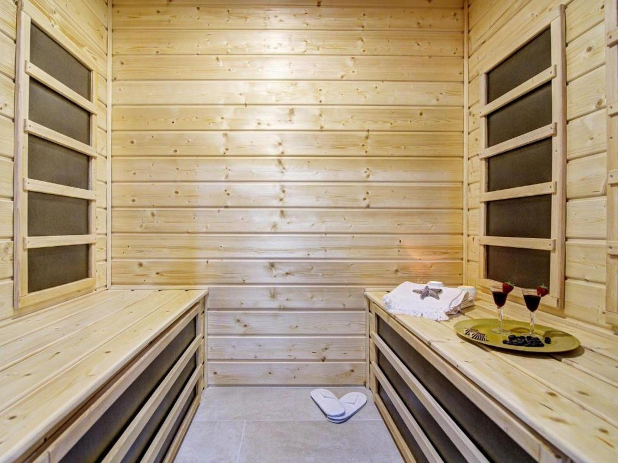 Superior Apartment with Sauna - Photo 12