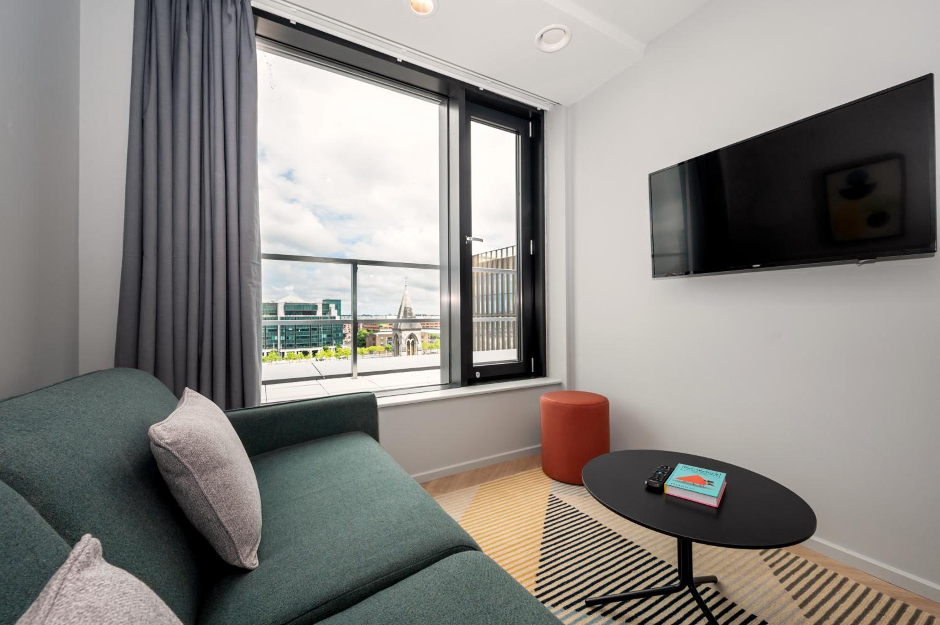 One Bed Apartment - Photo 11