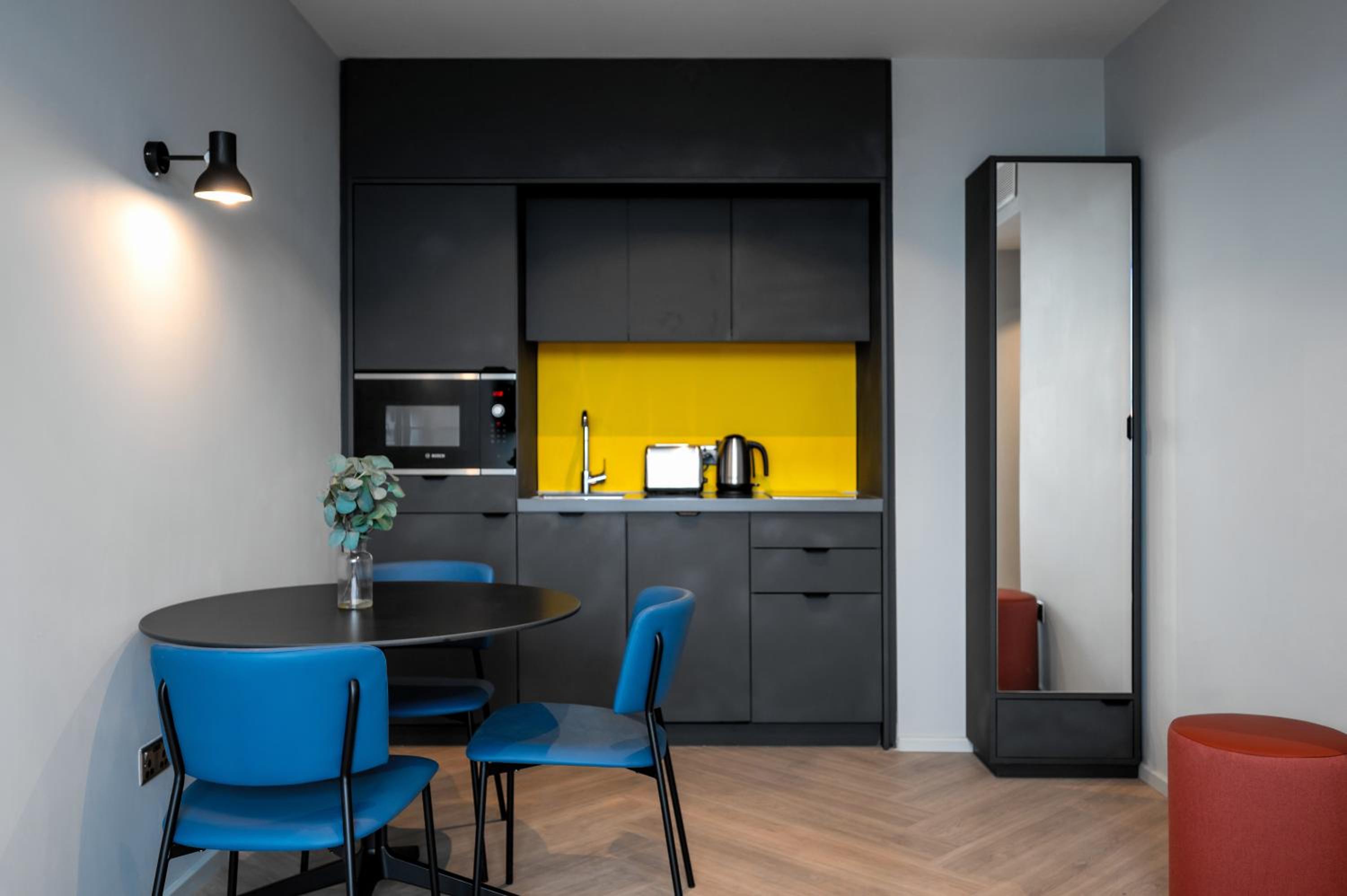 One Bedroom Apartment - Photo 9