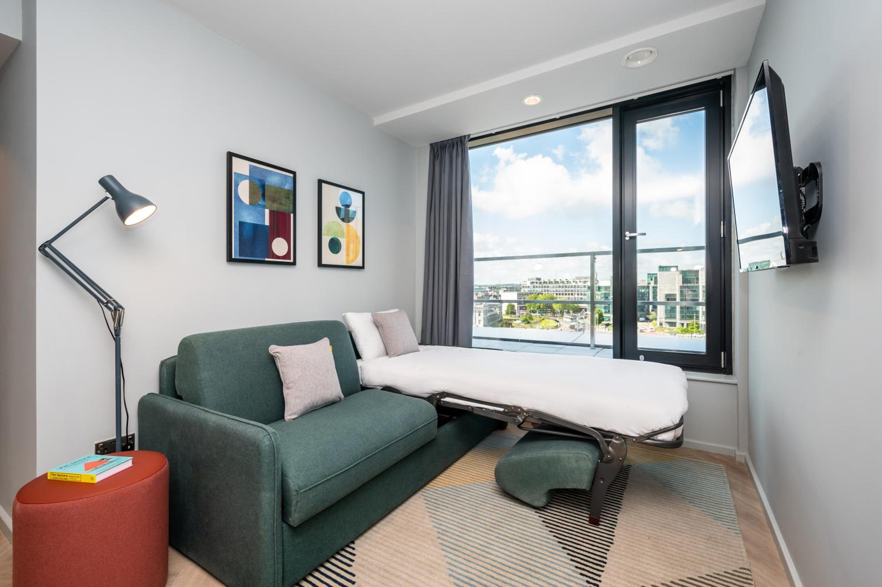 One Bedroom Apartment - Photo 11