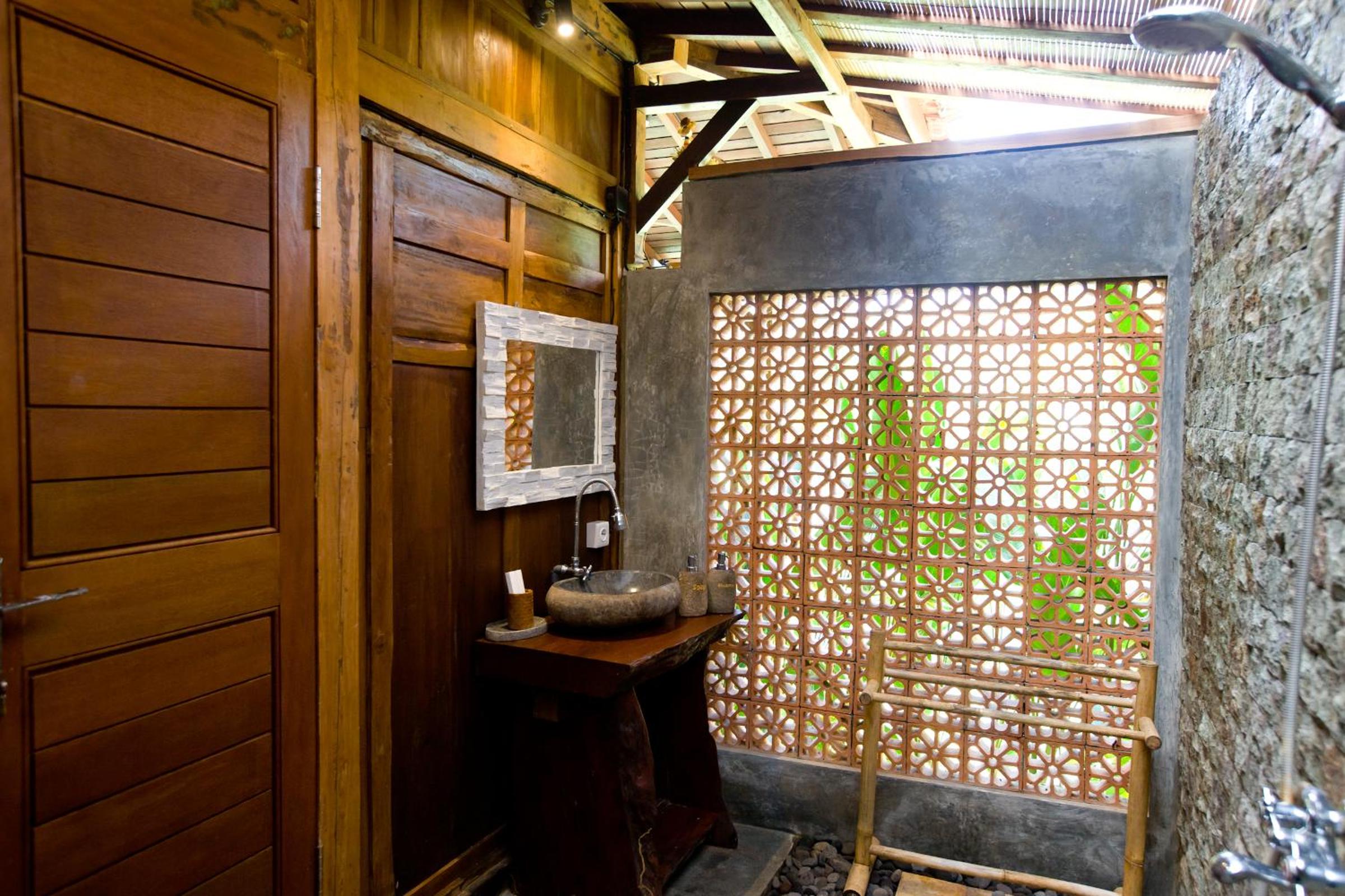 Standard Double Room - Photo 8