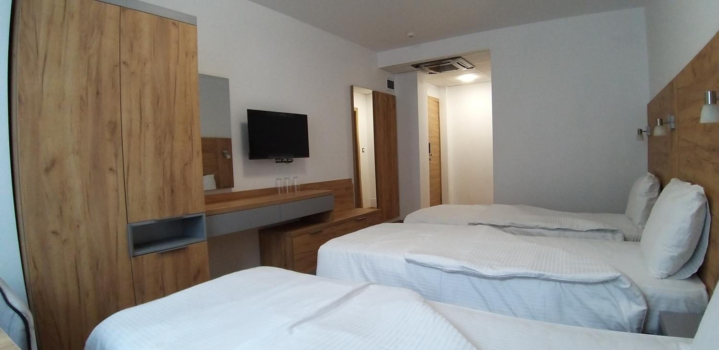 Comfort Triple Room - Photo 1
