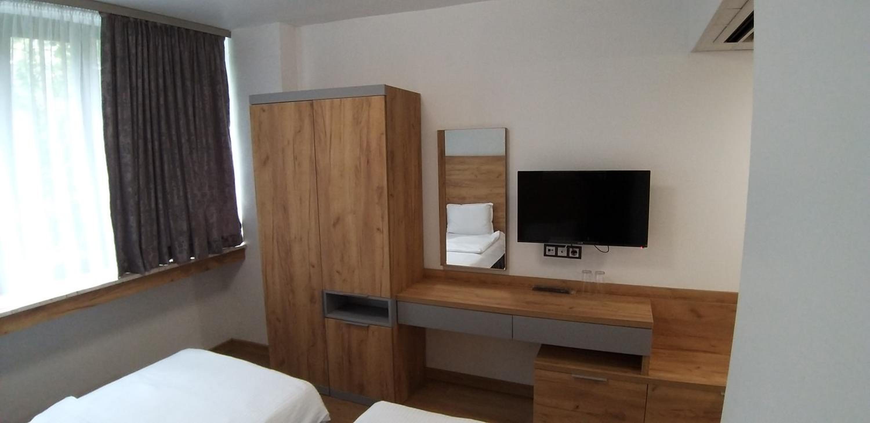 Comfort Triple Room - Photo 12