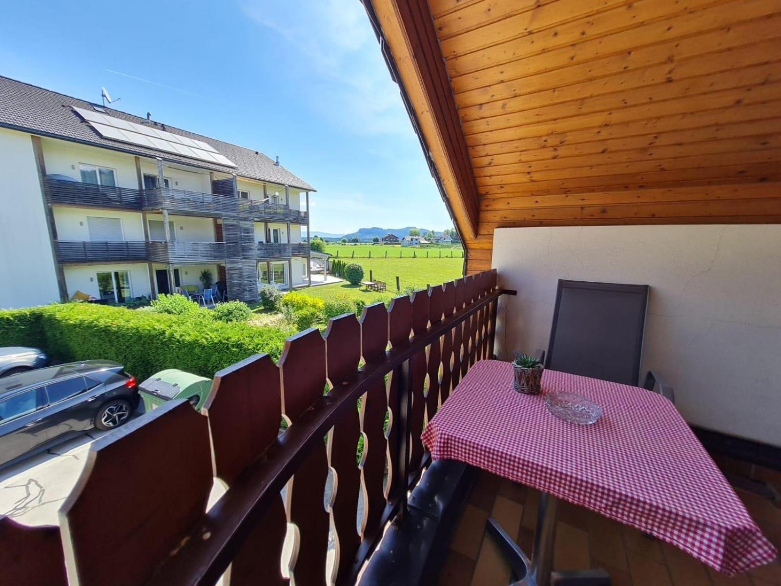 Twin Room with Balcony - Photo 2