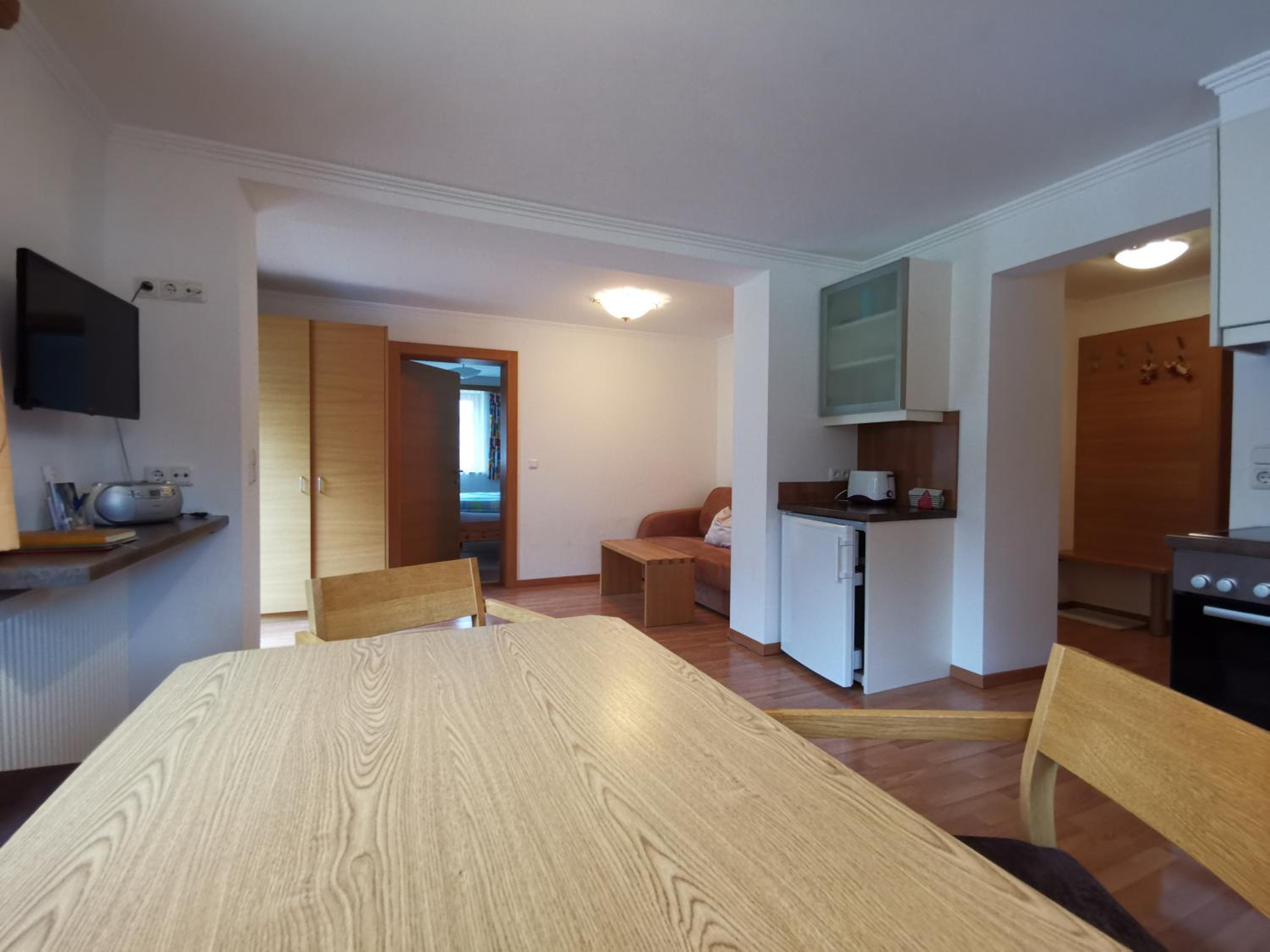 Two-Bedroom Apartment with Balcony photo 2