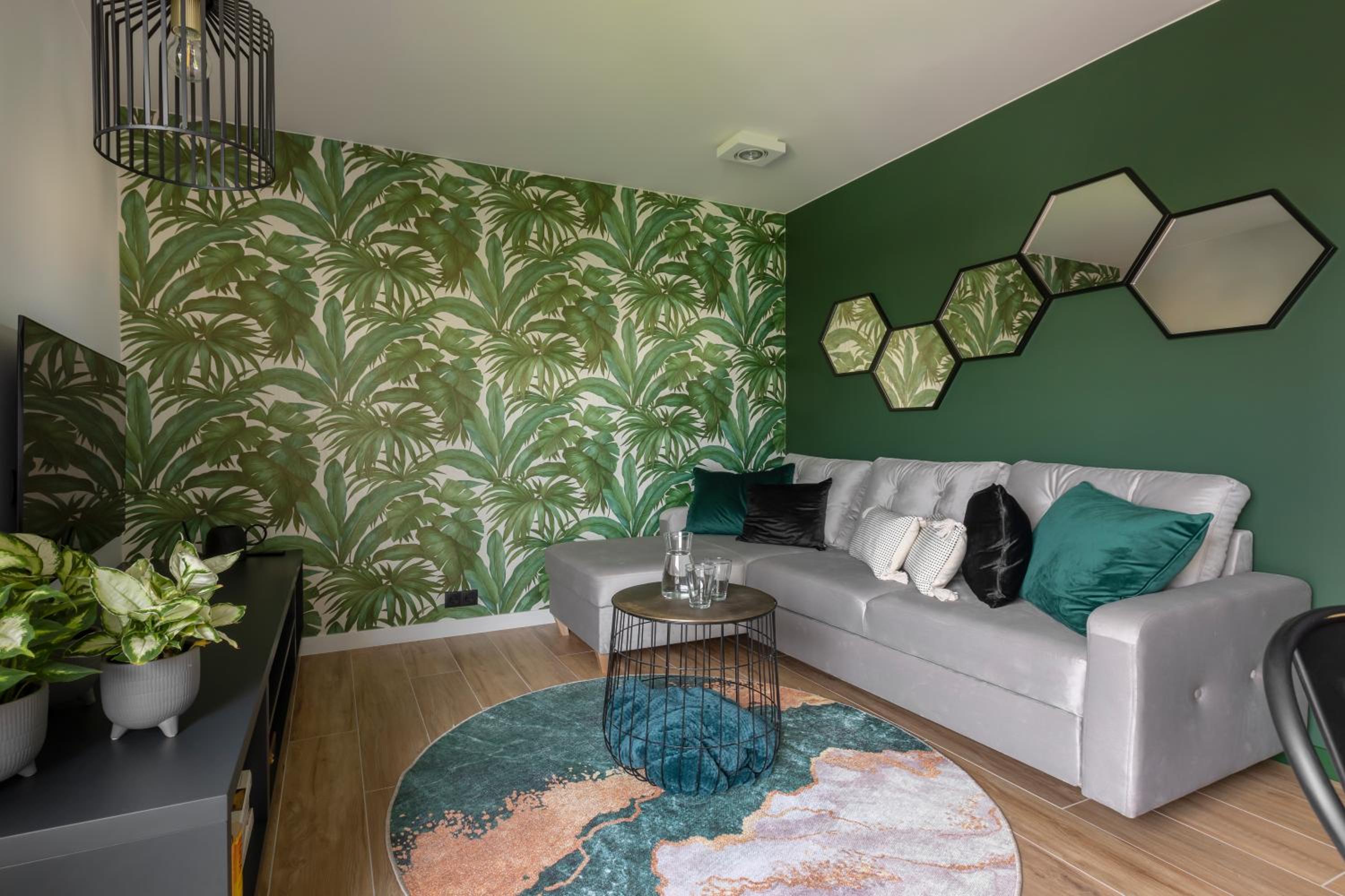 One-Bedroom Apartment - Photo 4