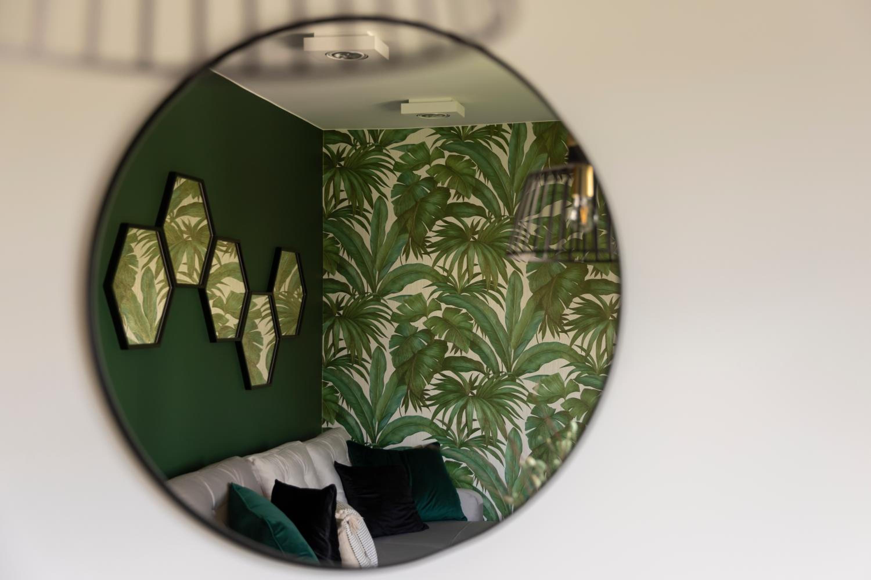 One-Bedroom Apartment - Photo 10