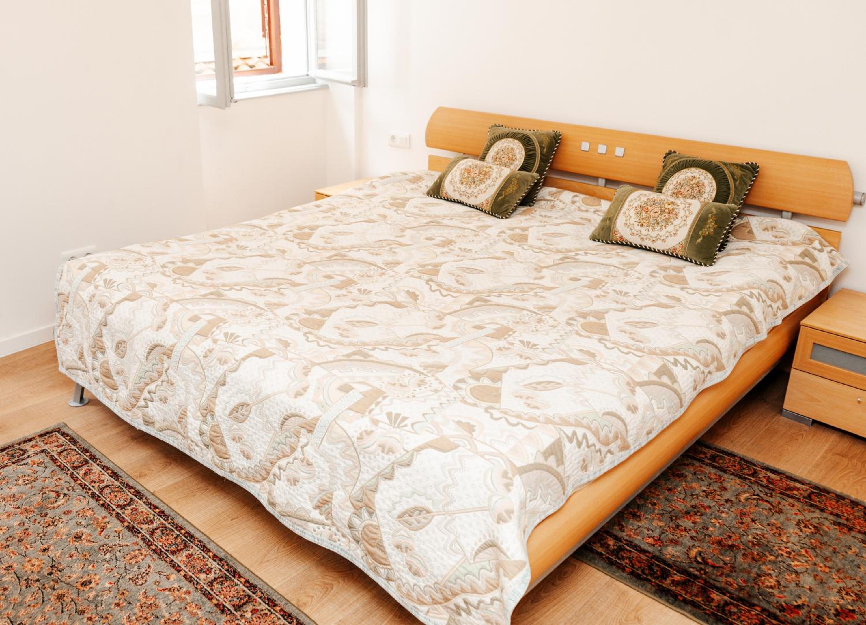 Standard Double Room - Photo 9