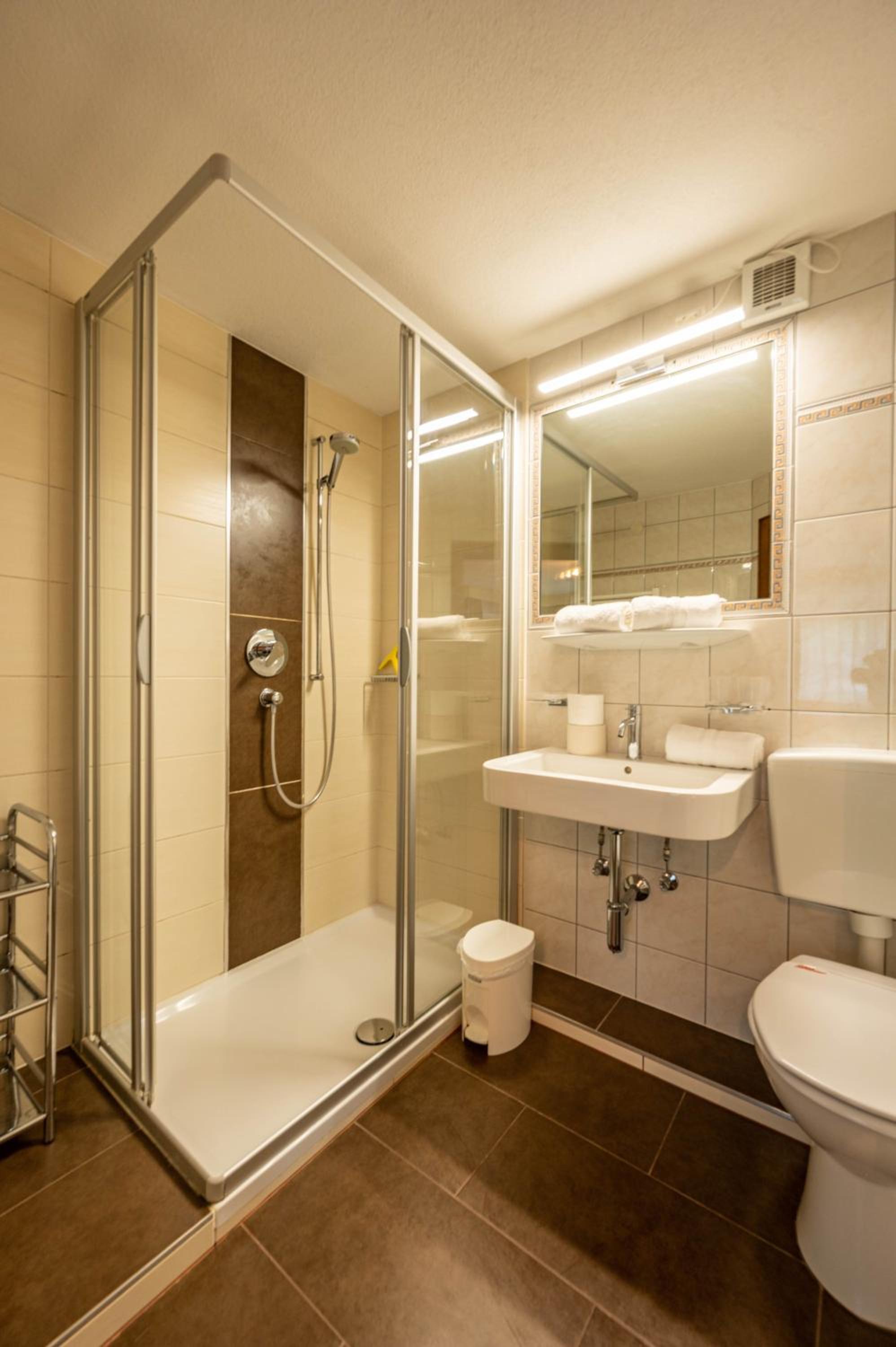 One-Bedroom Apartment with Balcony photo 2