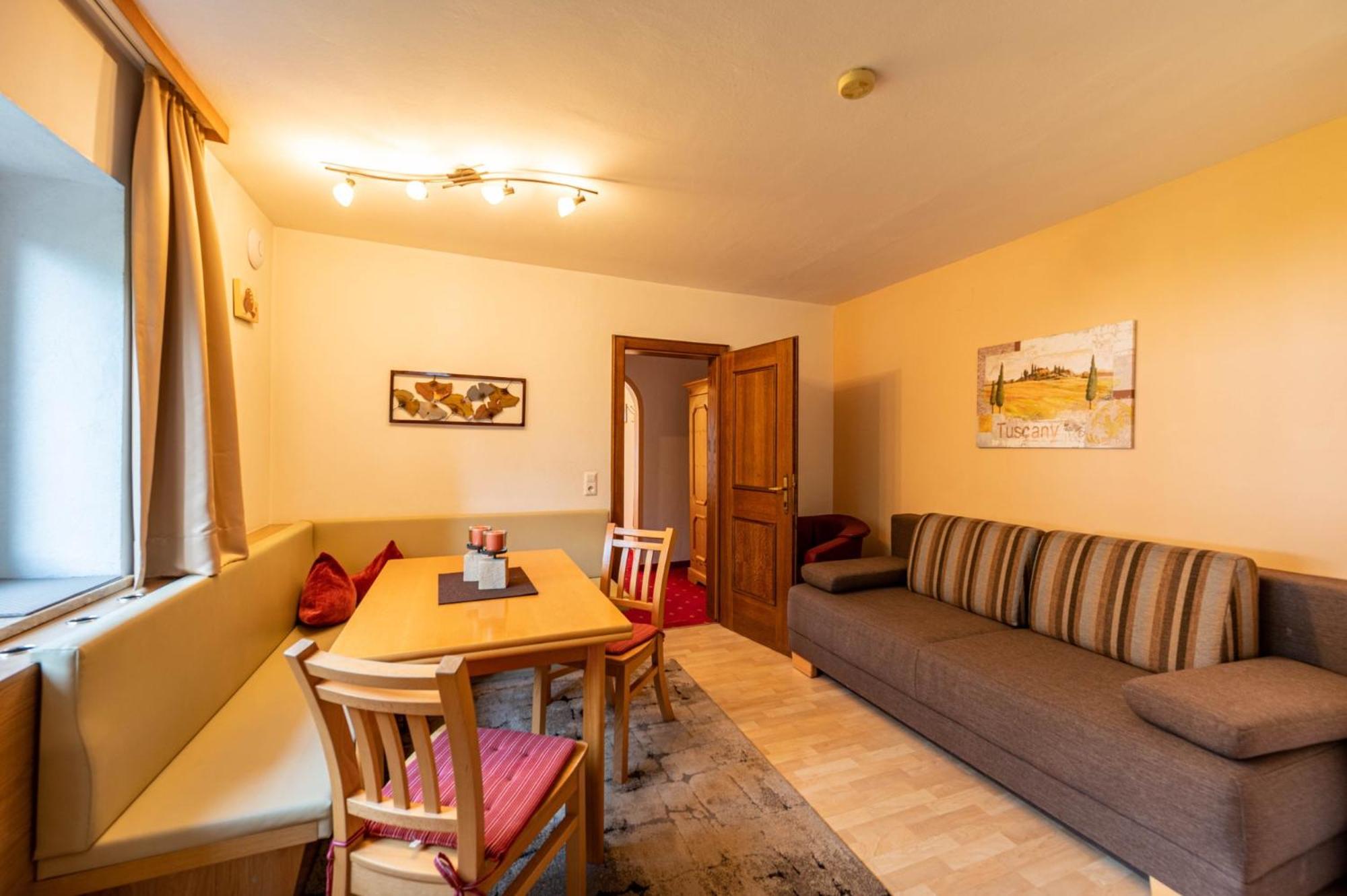Apartment with Balcony and Zugspitze View photo 1