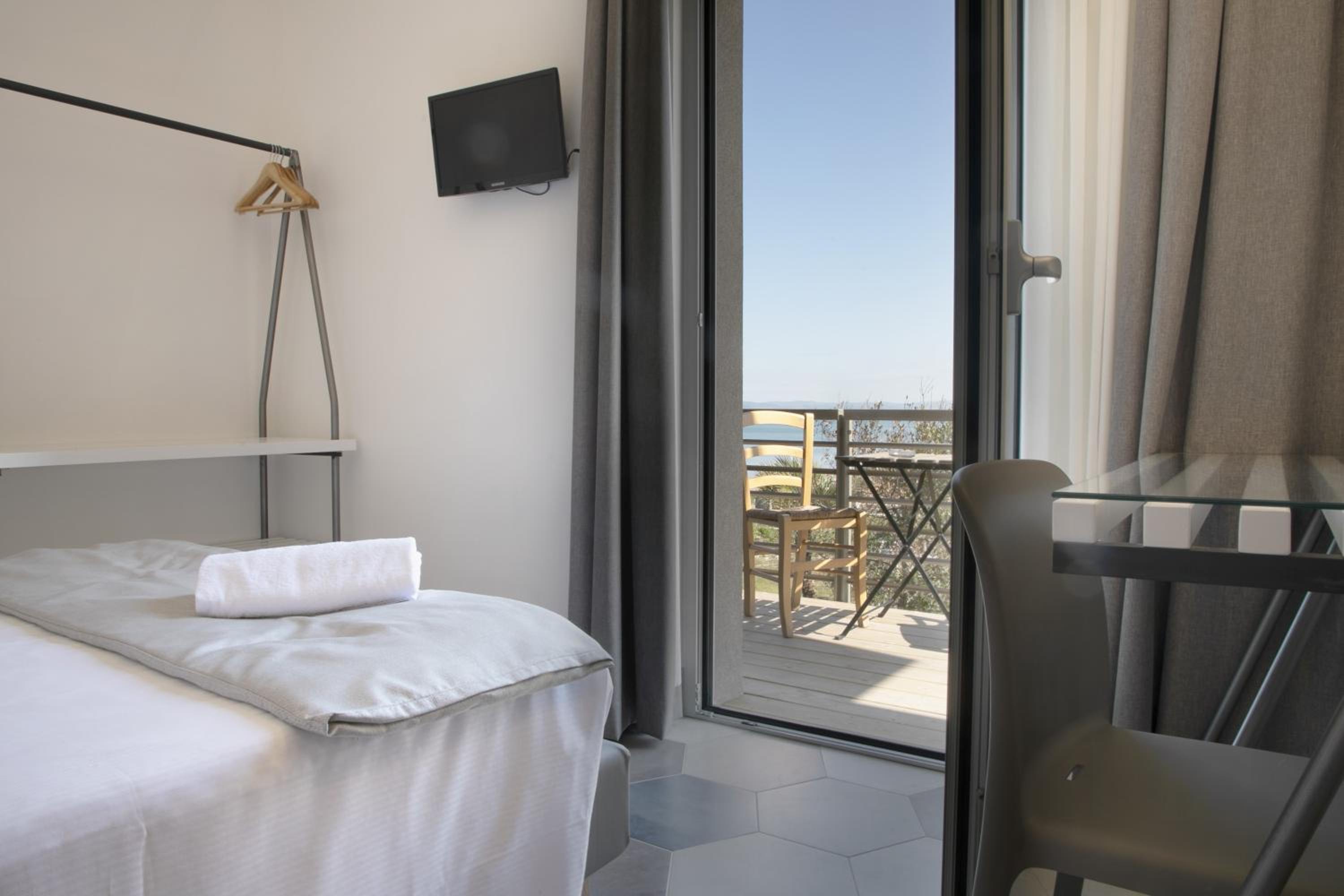 Single Room with Balcony photo 1