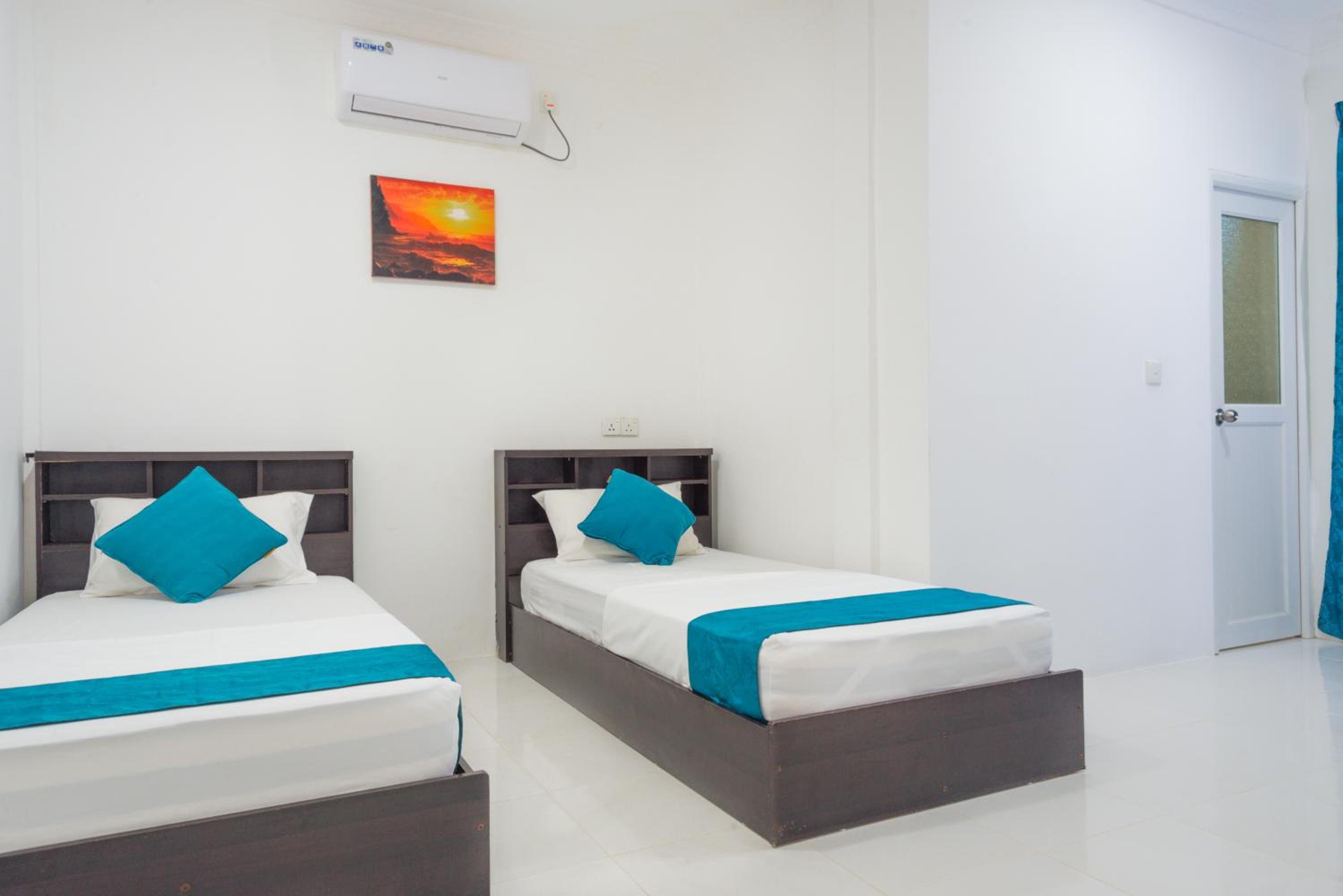 Standard Double or Twin Room - Photo 4