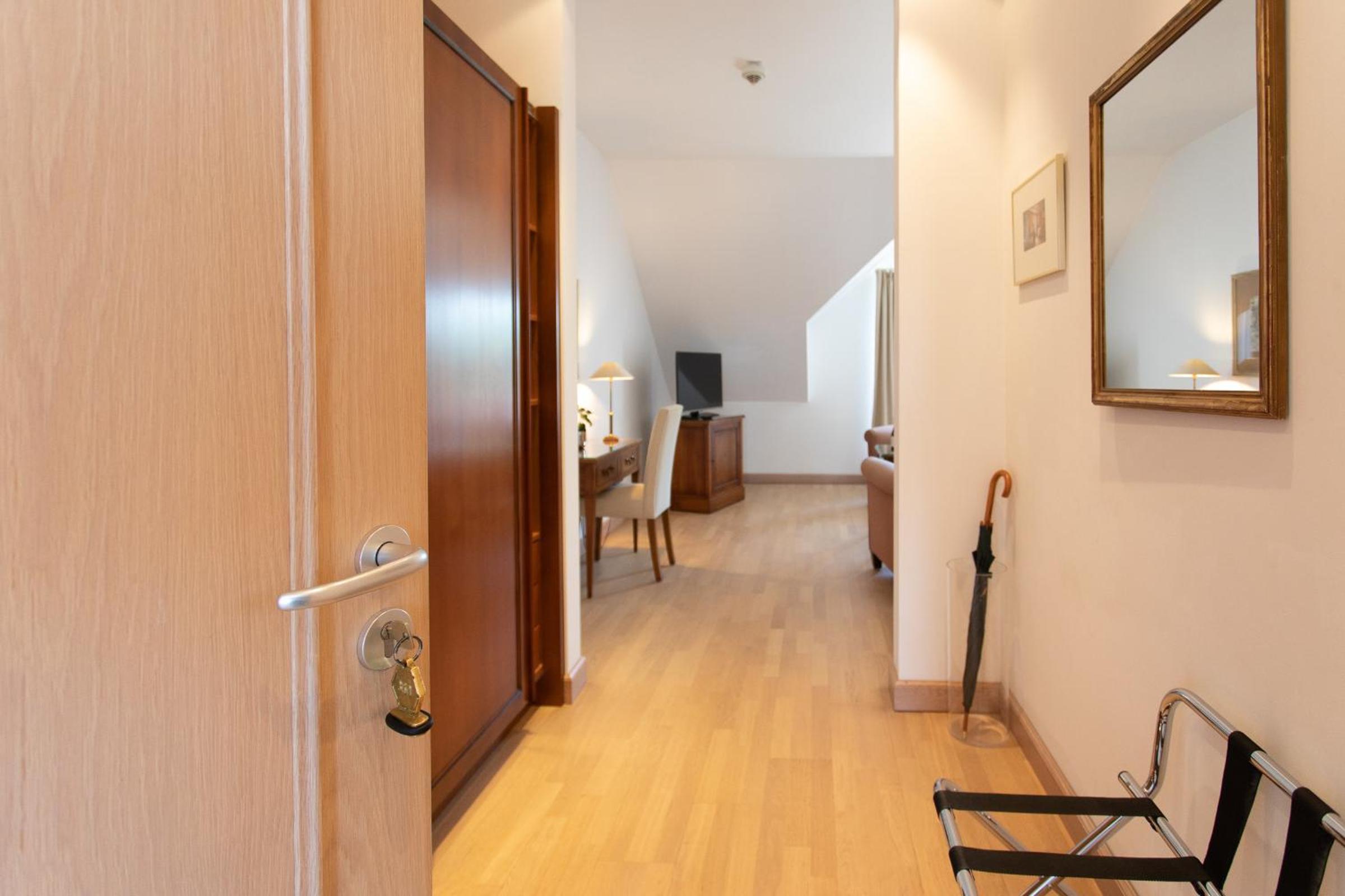 Suite with Balcony - Photo 1