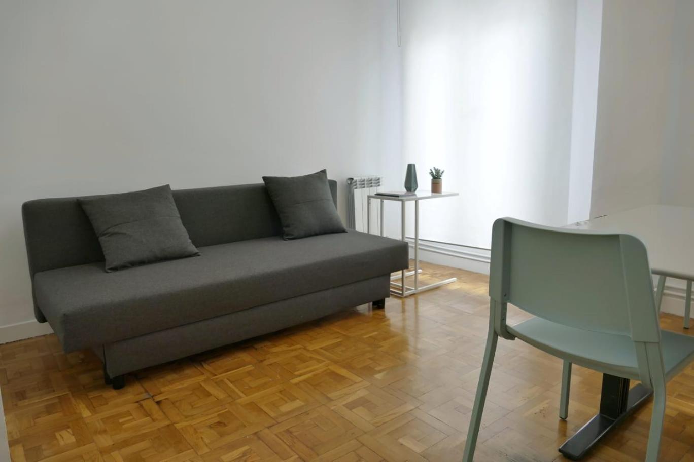 Apartment photo 2