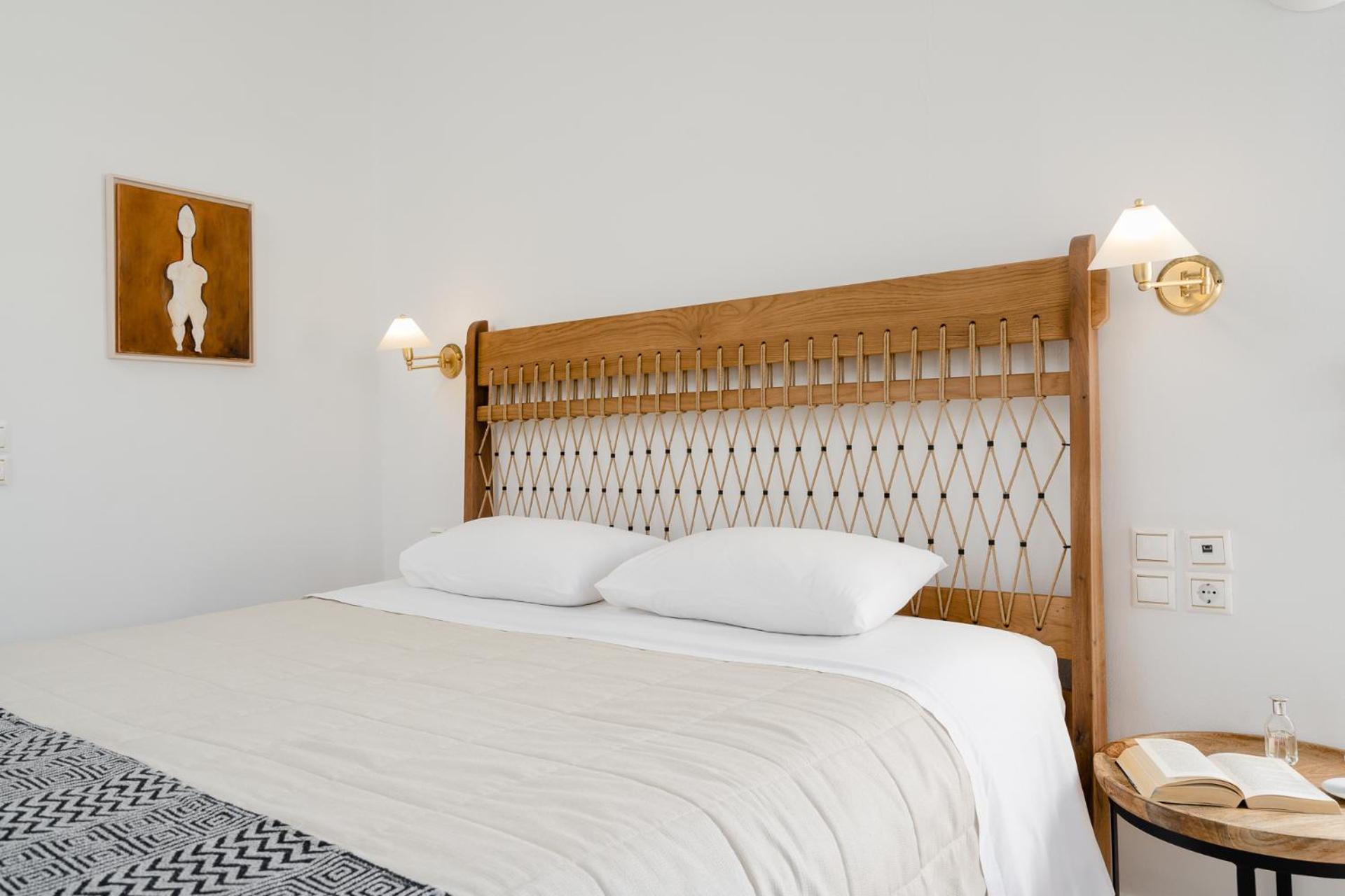 Honeymoon Room - Photo 23