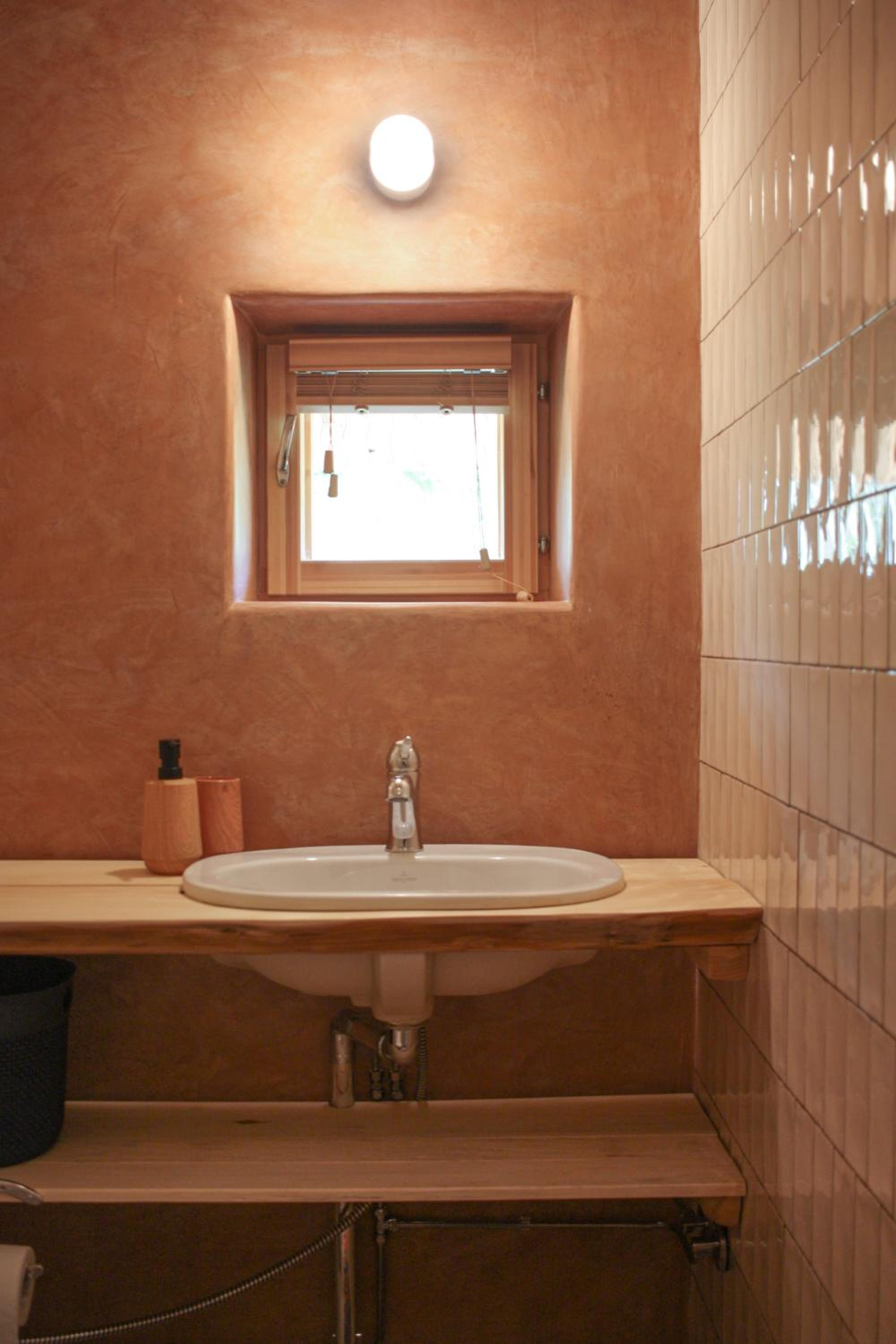 Twin Room - Photo 2