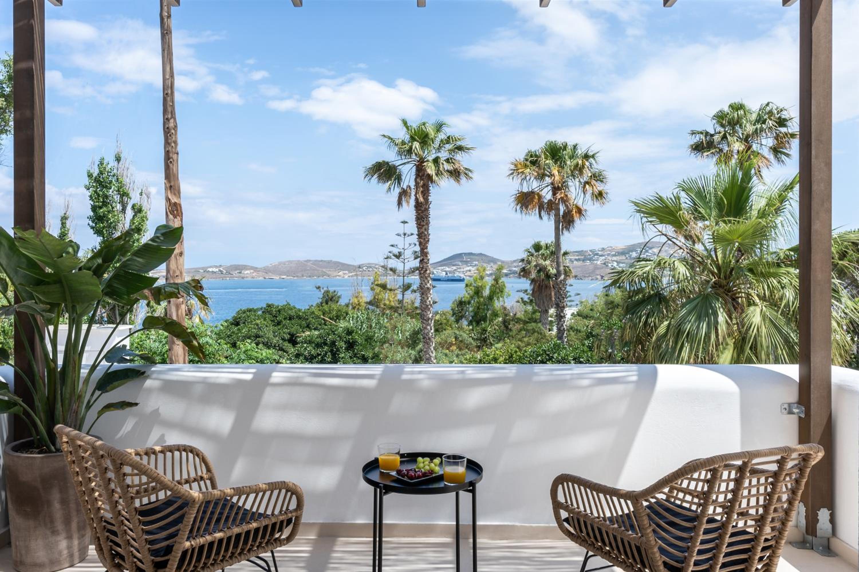 Double Room with Balcony and Sea View - Photo 5