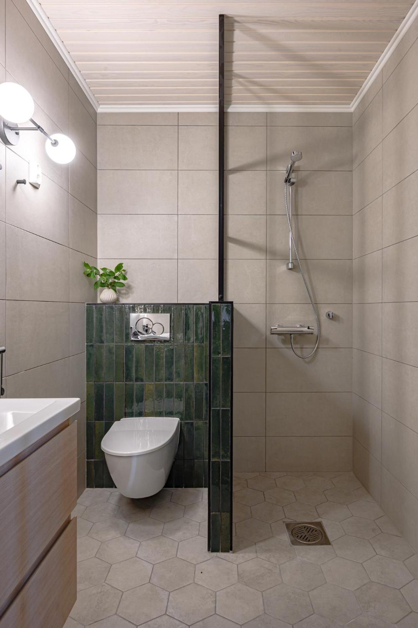 Twin Room with Bathroom photo 3