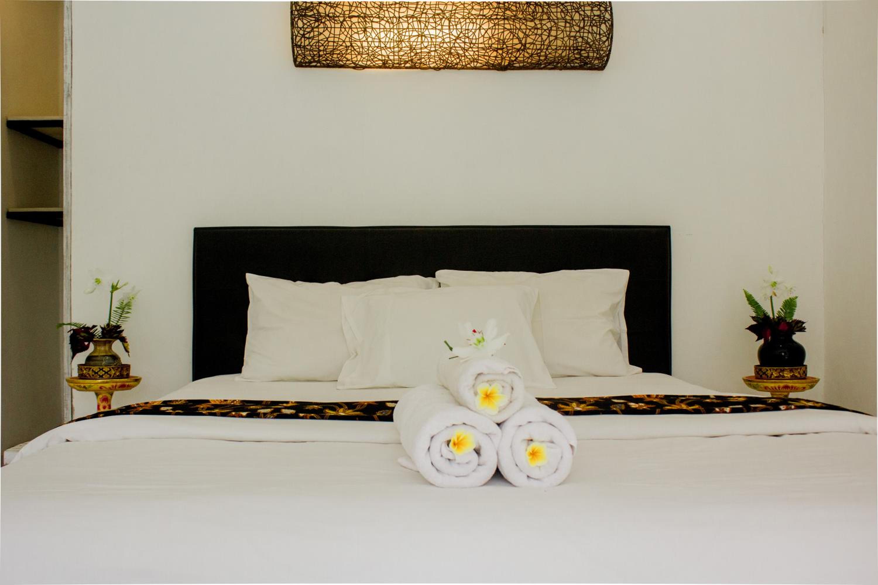 Double Room - Photo 5