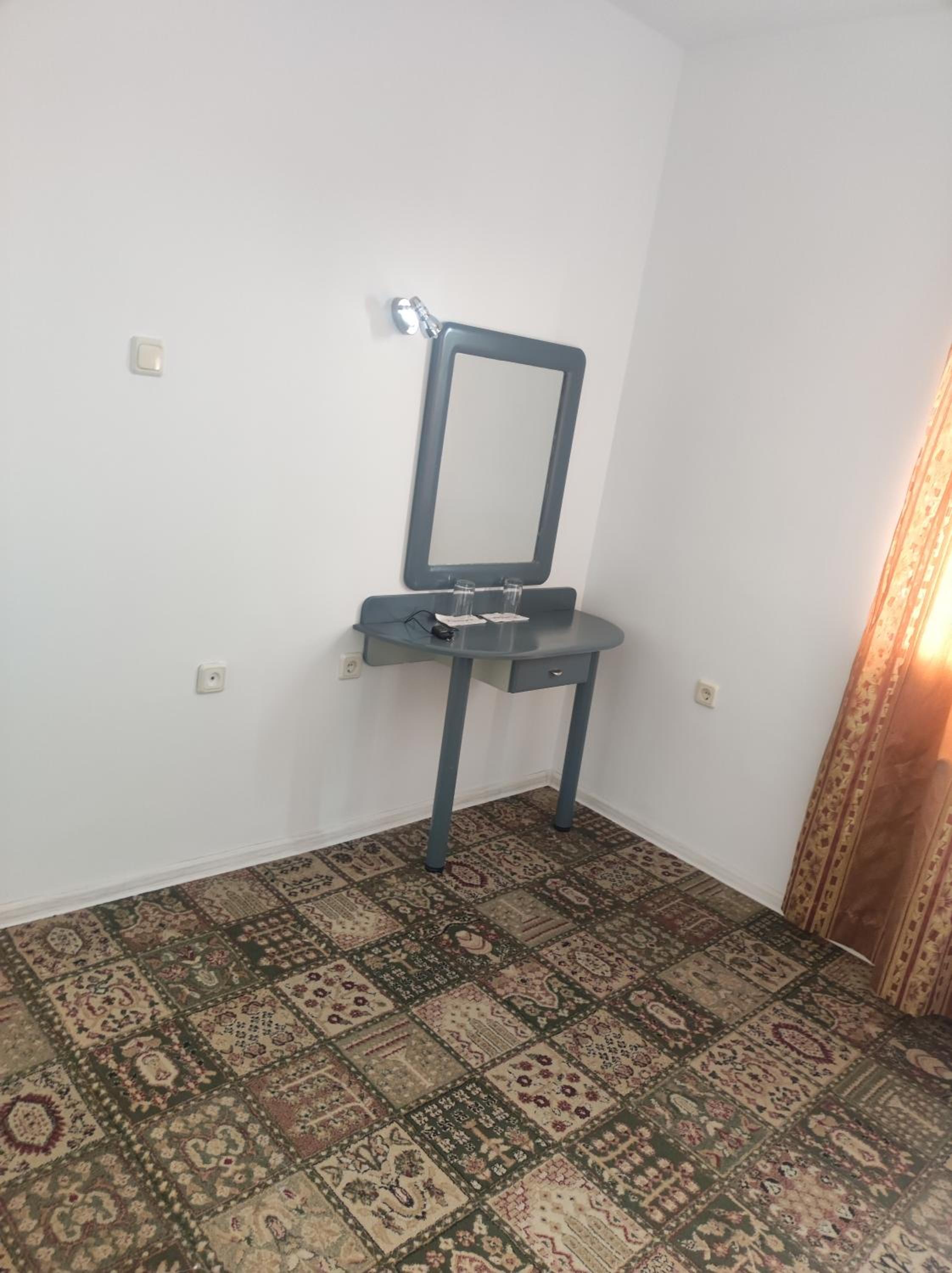 Deluxe Double Room (2 Adults + 1 Child) photo 3