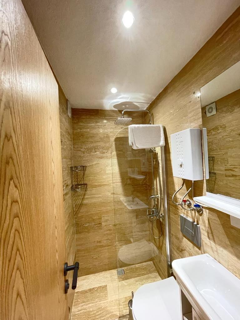 Double Room with Balcony photo 2