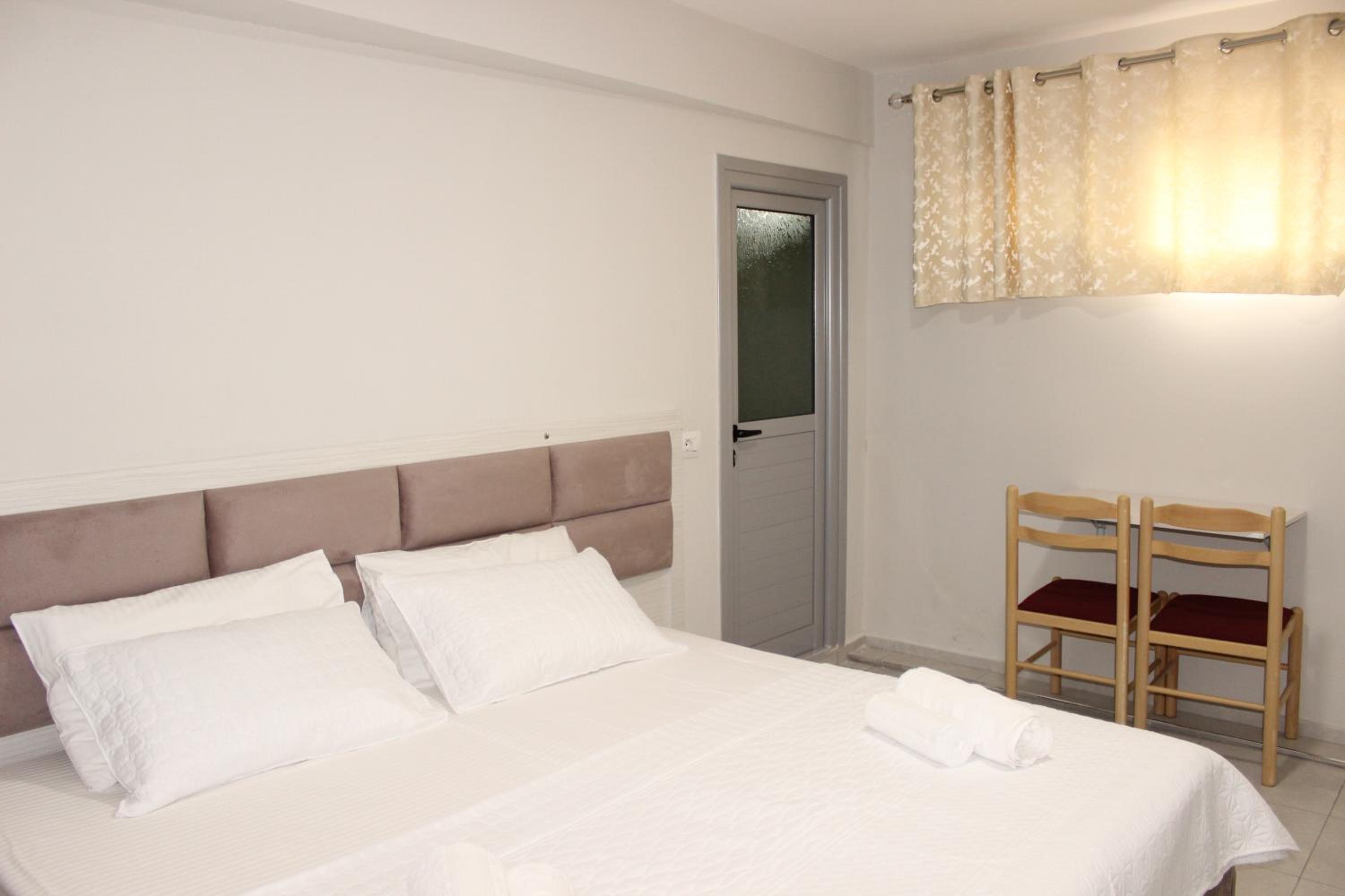 Budget Triple Room photo 3