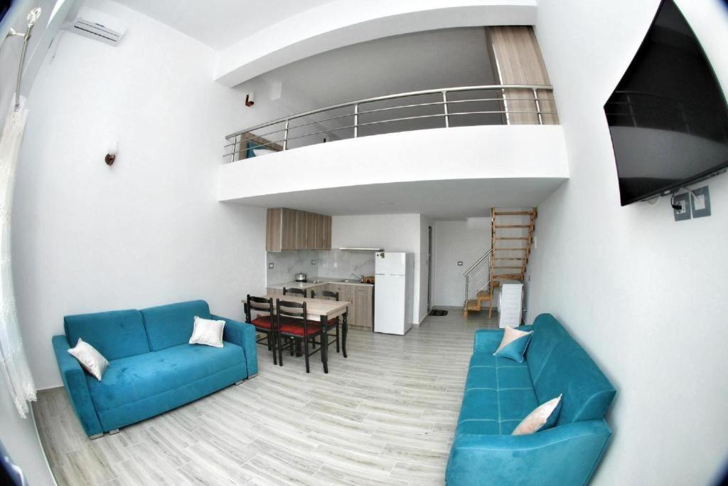 Apartment - Split Level photo 1