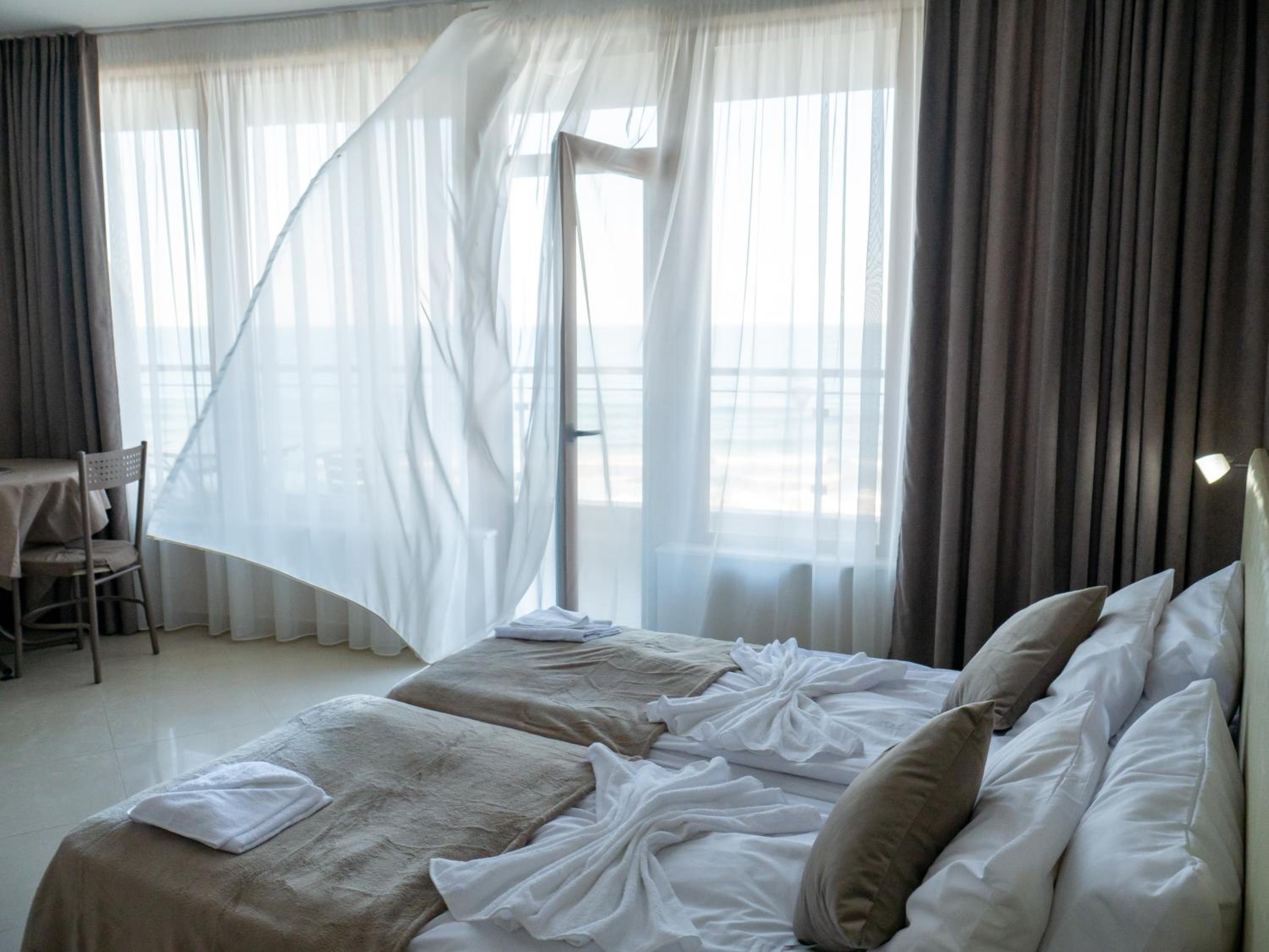 Studio with Sea View photo 1