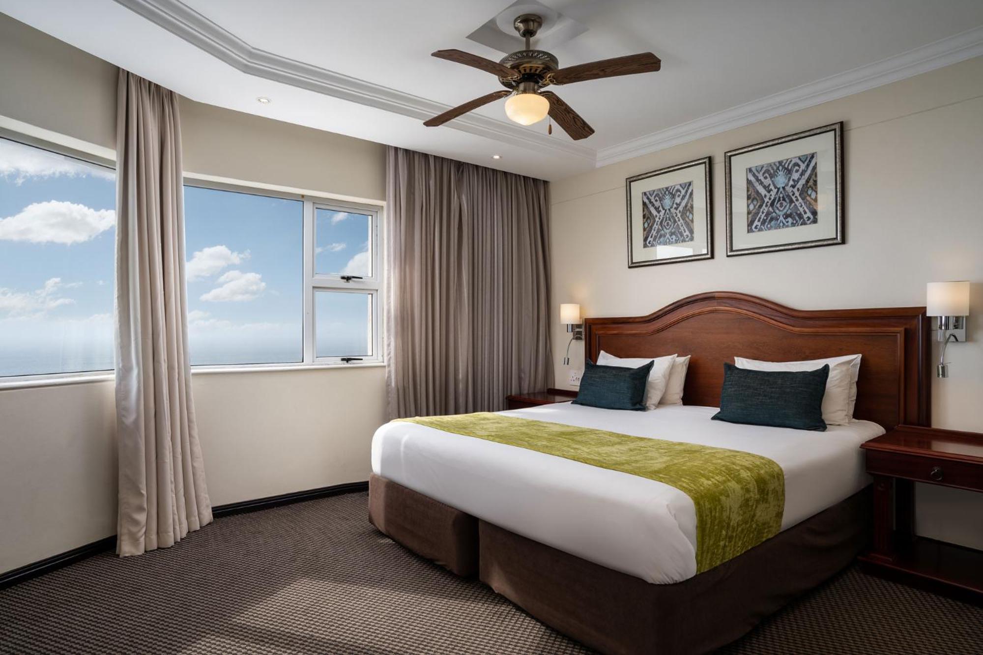 Superior Suite with Double Bed - Photo 1