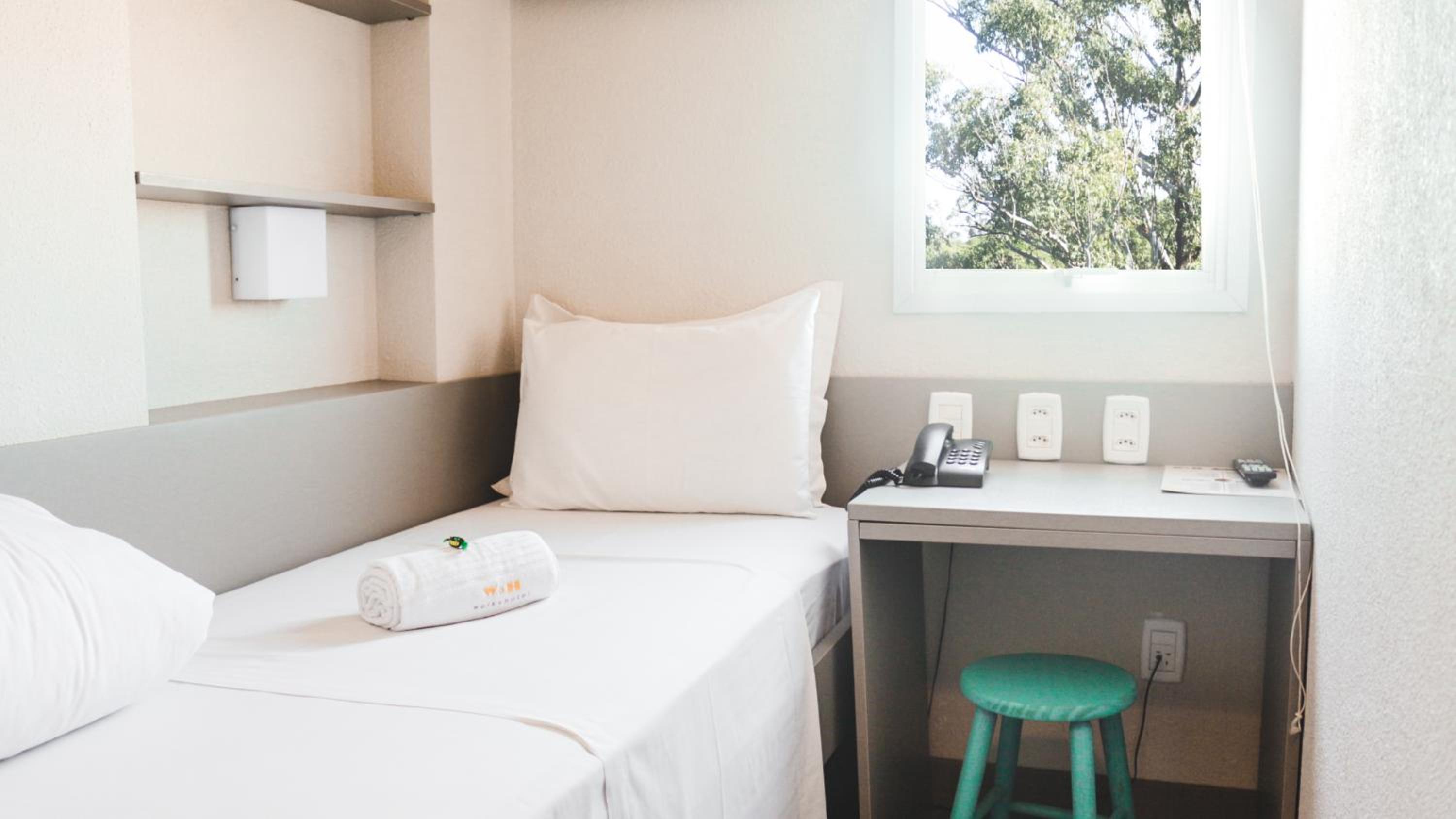 Standard Single Room with Shared Bathroom photo 3
