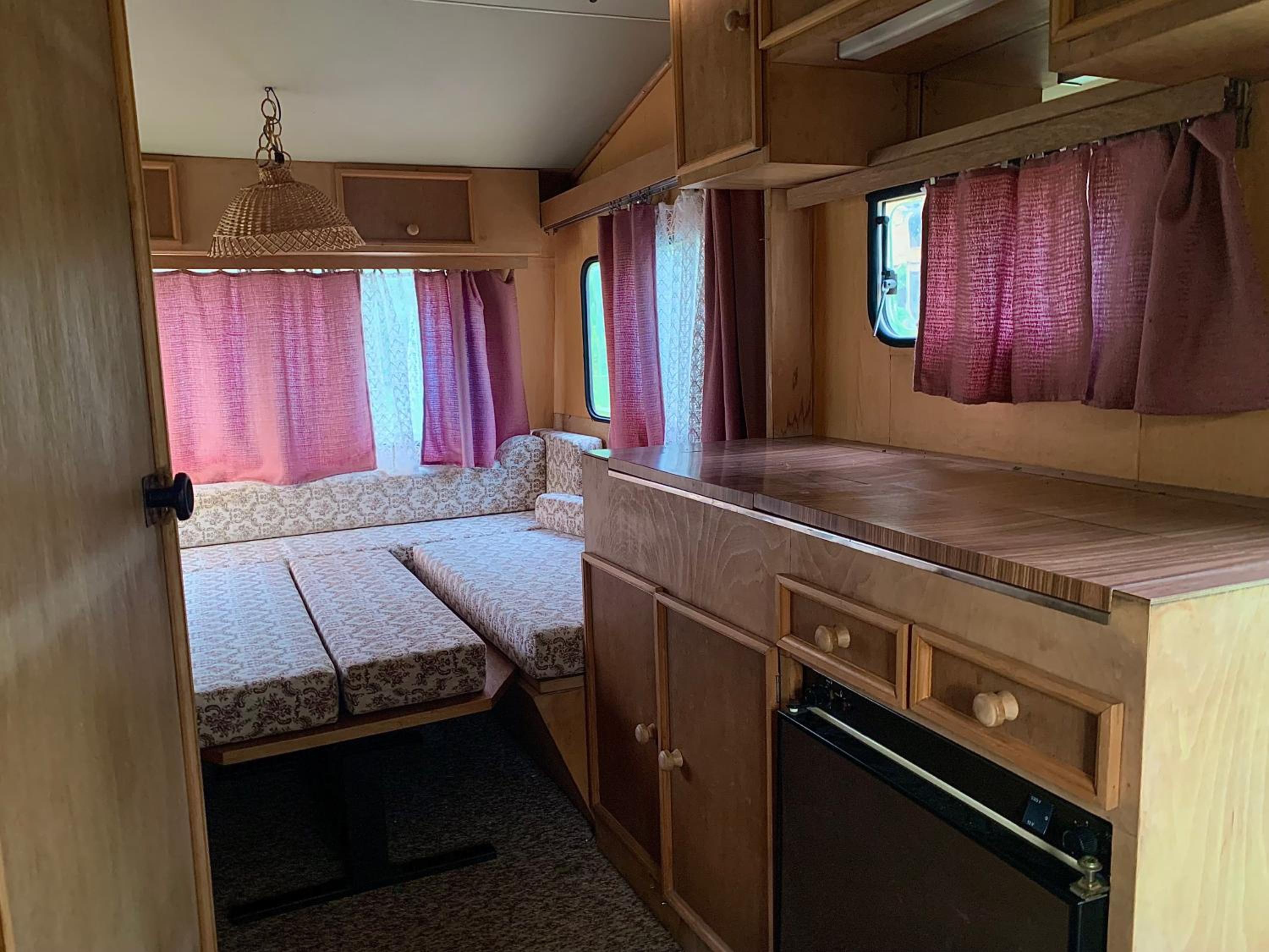 Caravan - Photo 1