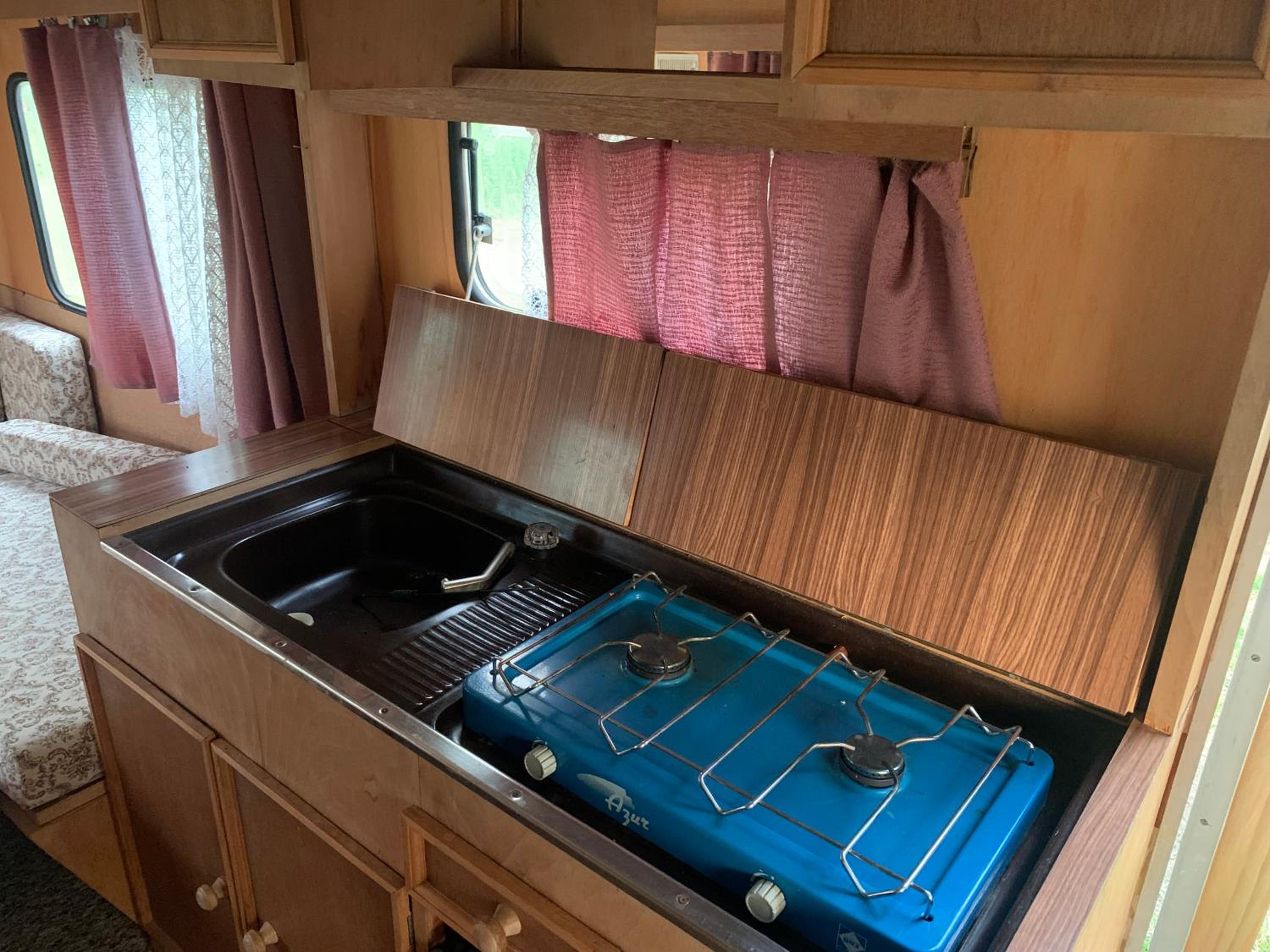 Caravan - Photo 2