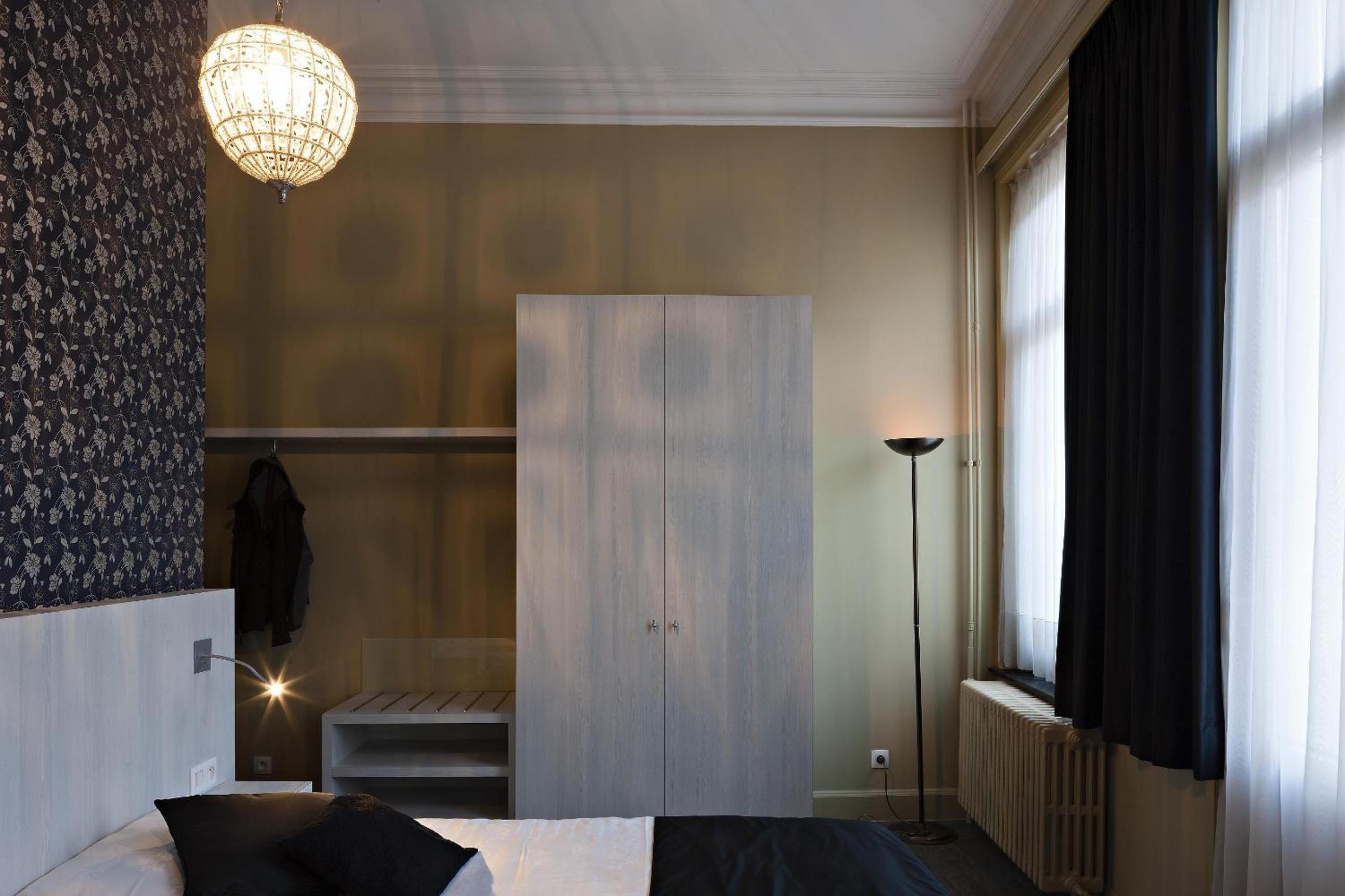Budget Double Room (other location) - Photo 9