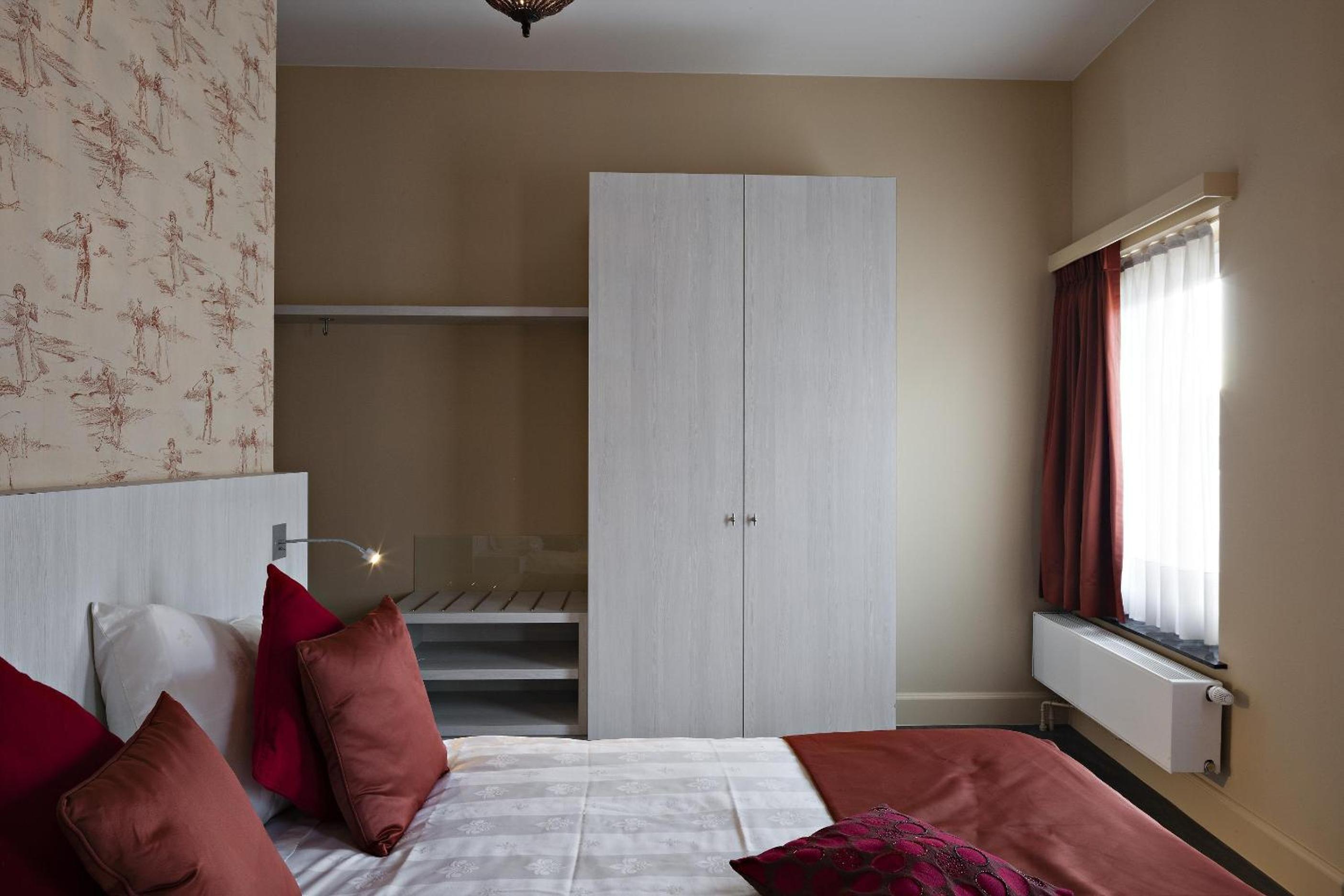 Budget Double Room (other location) - Photo 5