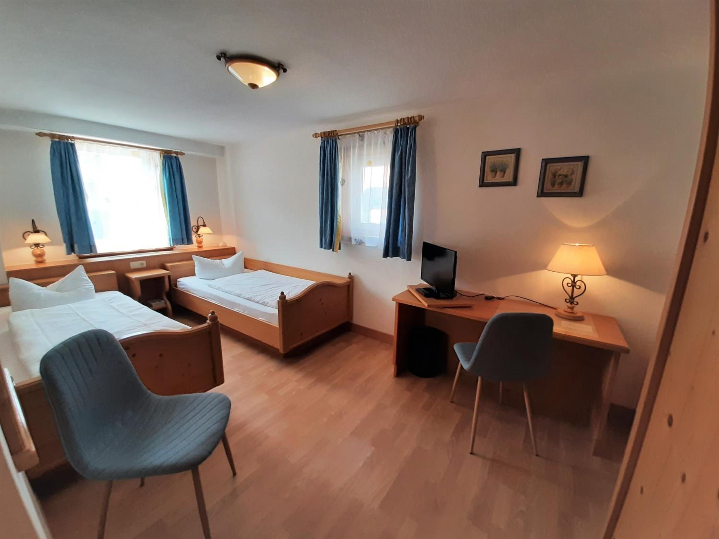 Double or Twin Room photo 1