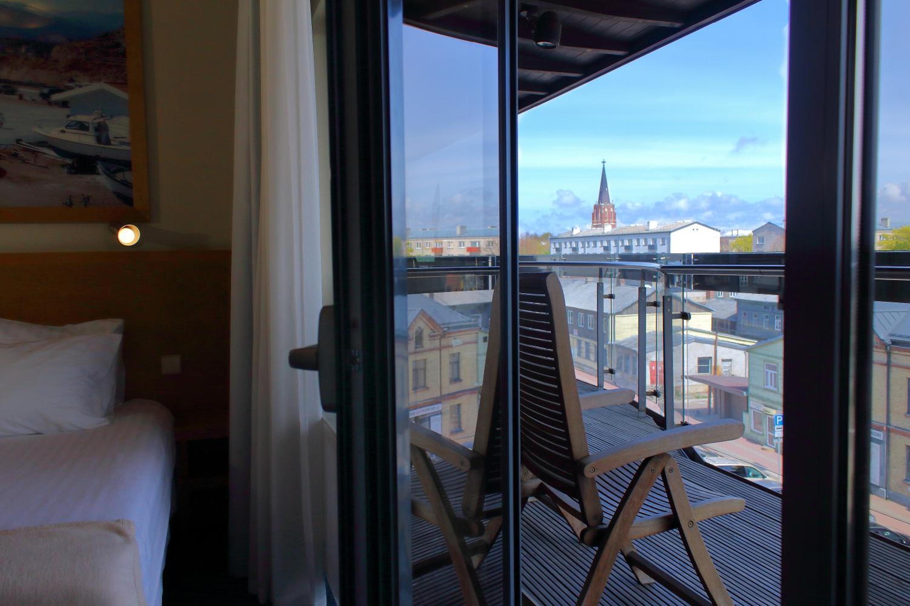 Standard Double or Twin Room with Balcony - Photo 3