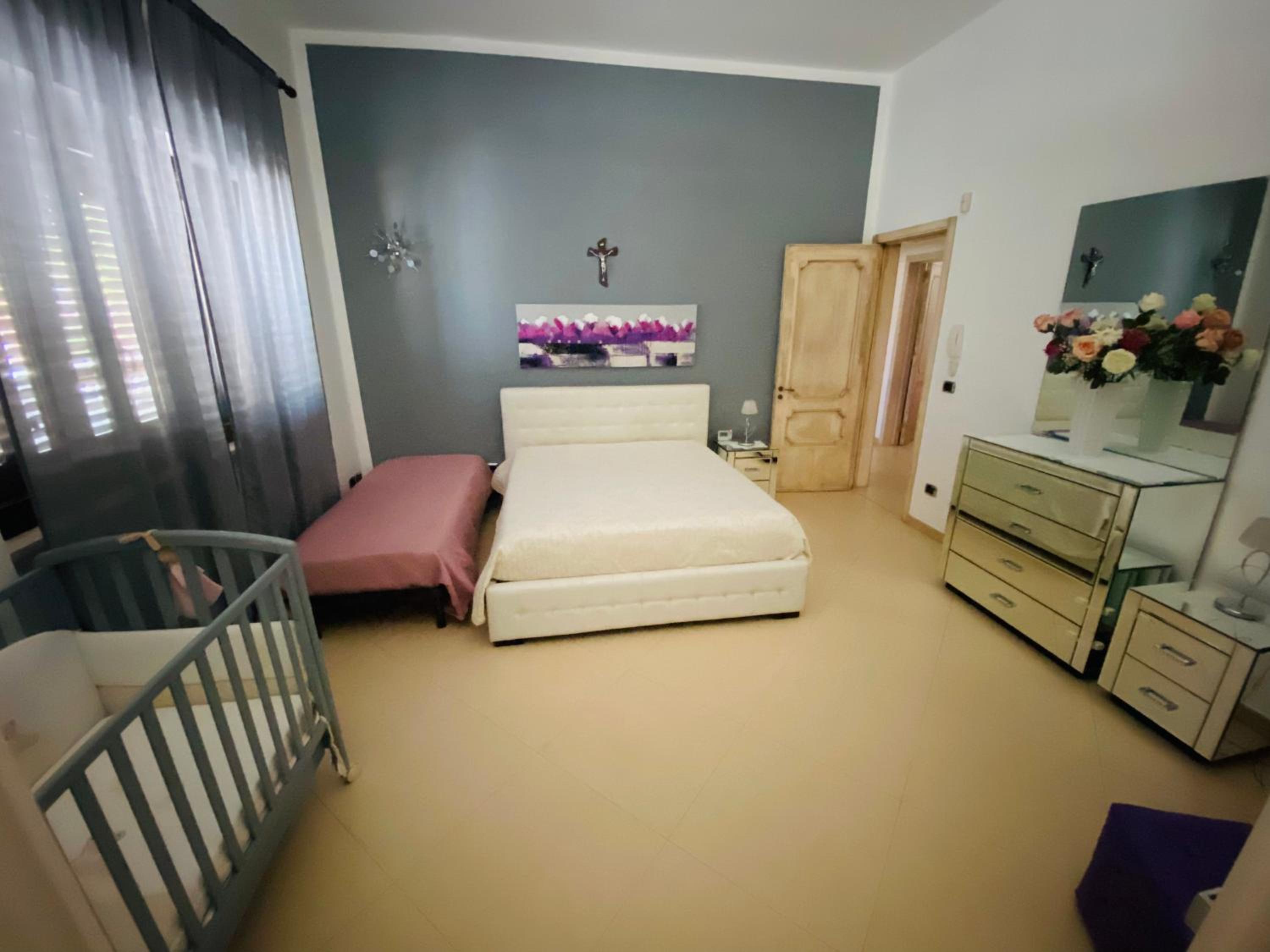 Large Double Room photo 2