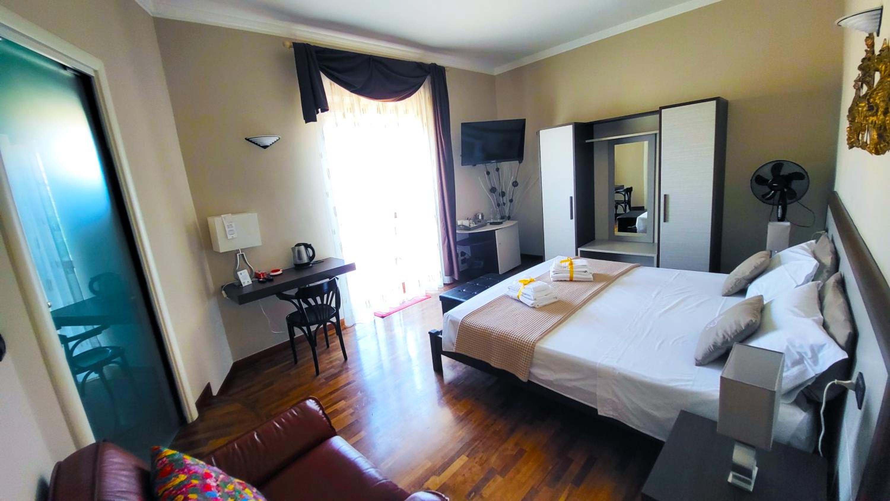 Superior King Room with Balcony
