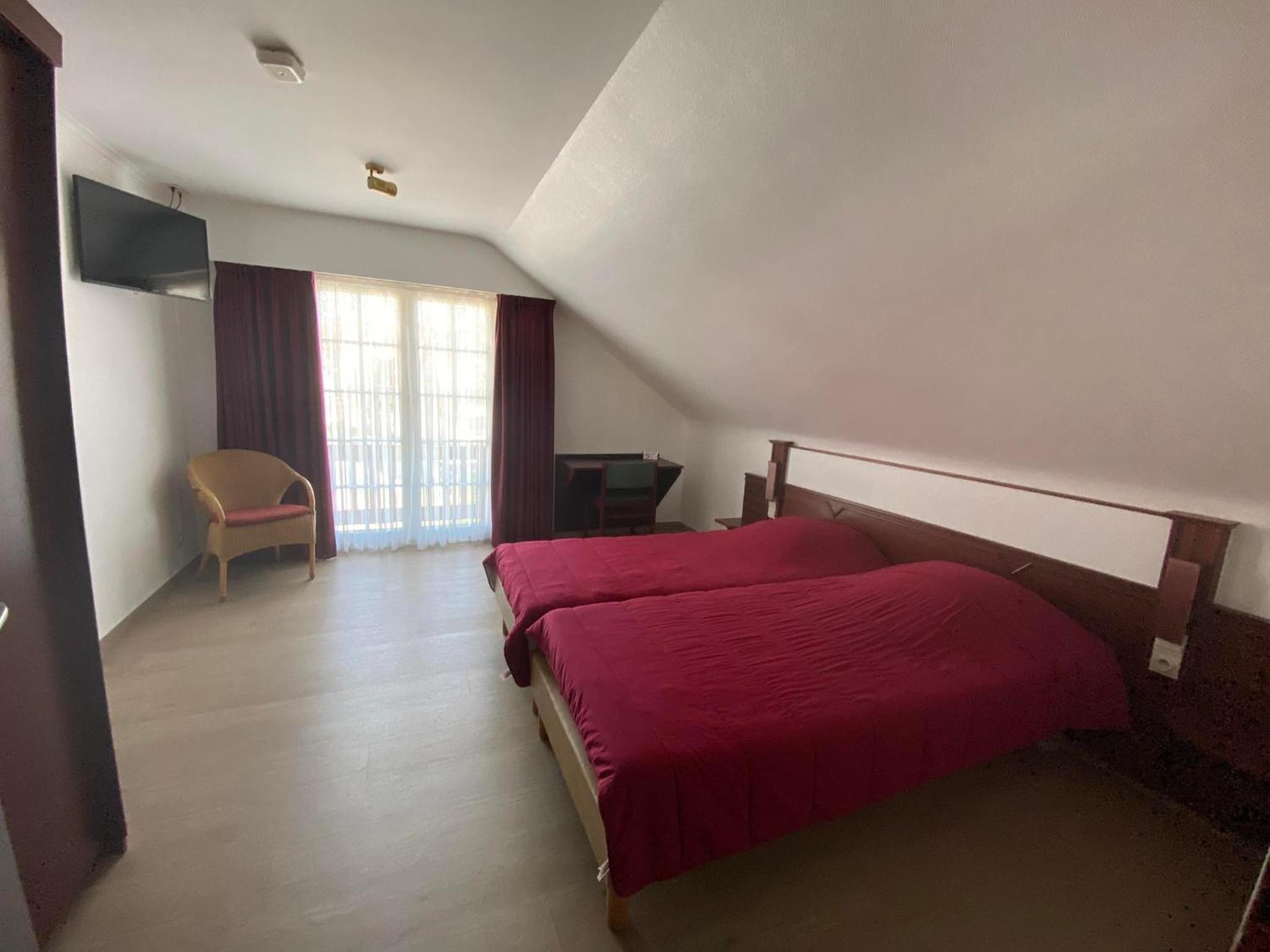 Family Room photo 2