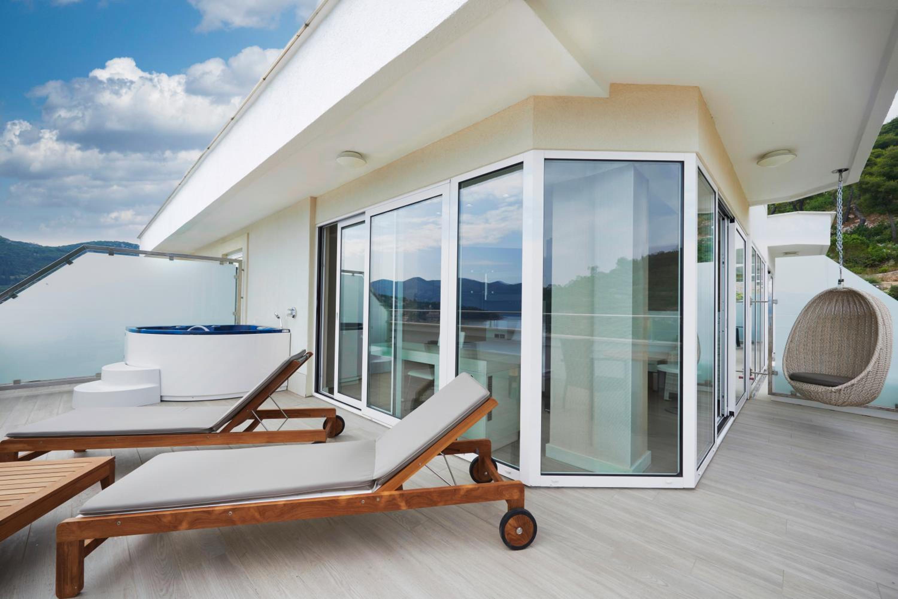 Sky Cloud Suite With Sea View photo 2