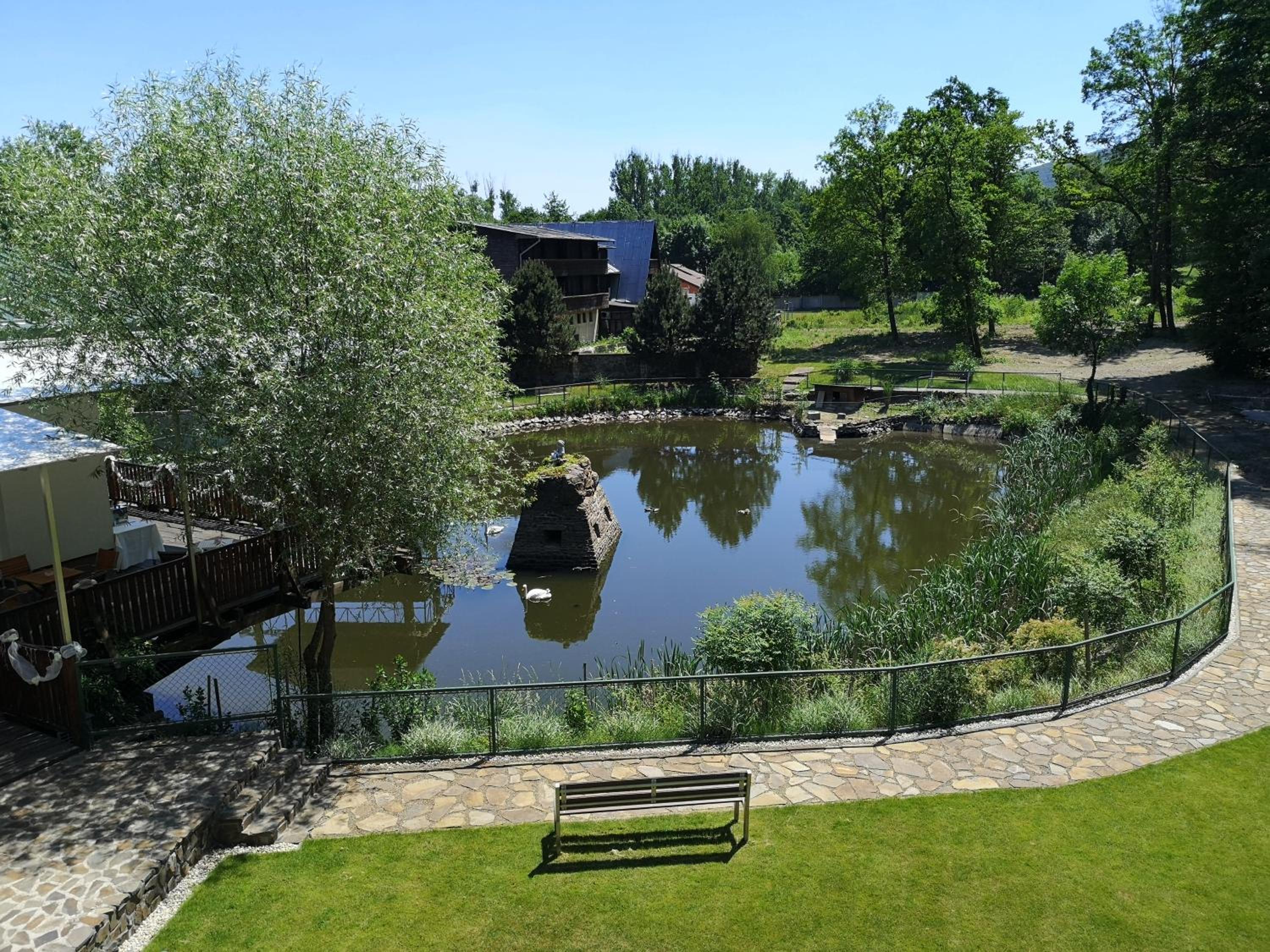Triple Room with Lake View - Photo 5