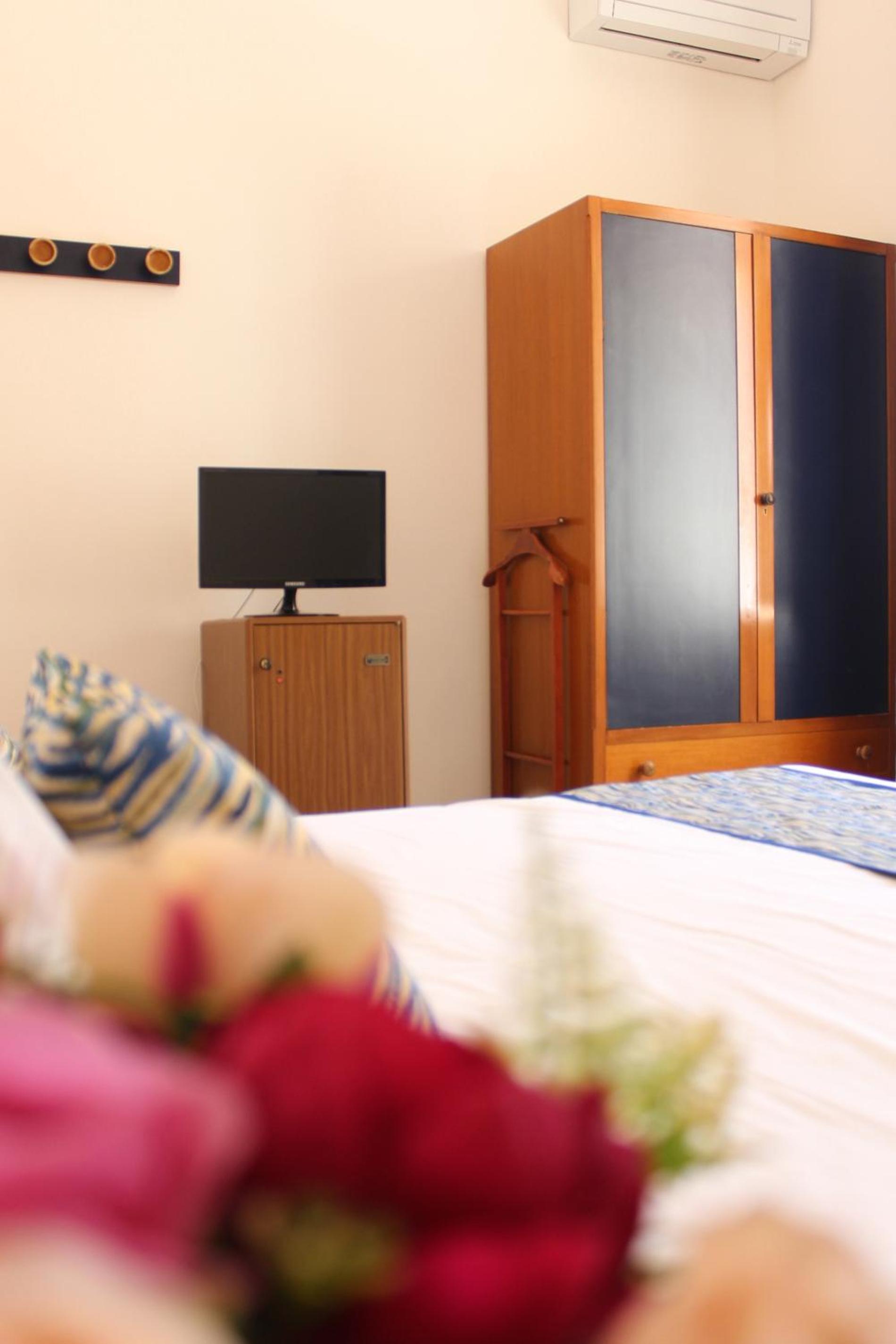 Classic Double Room - Photo 7