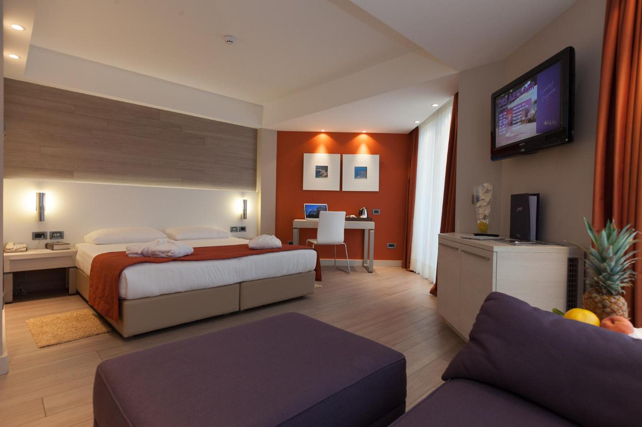 Junior Suite With Sea View And Jacuzzi photo 3