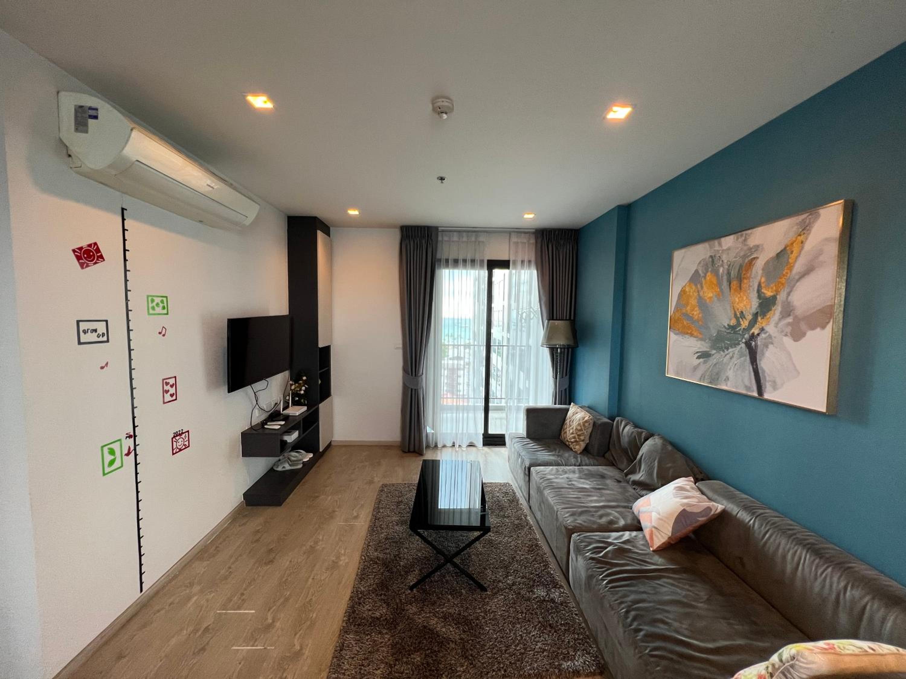 Two-Bedroom Apartment with Balcony and Sea View - Photo 10